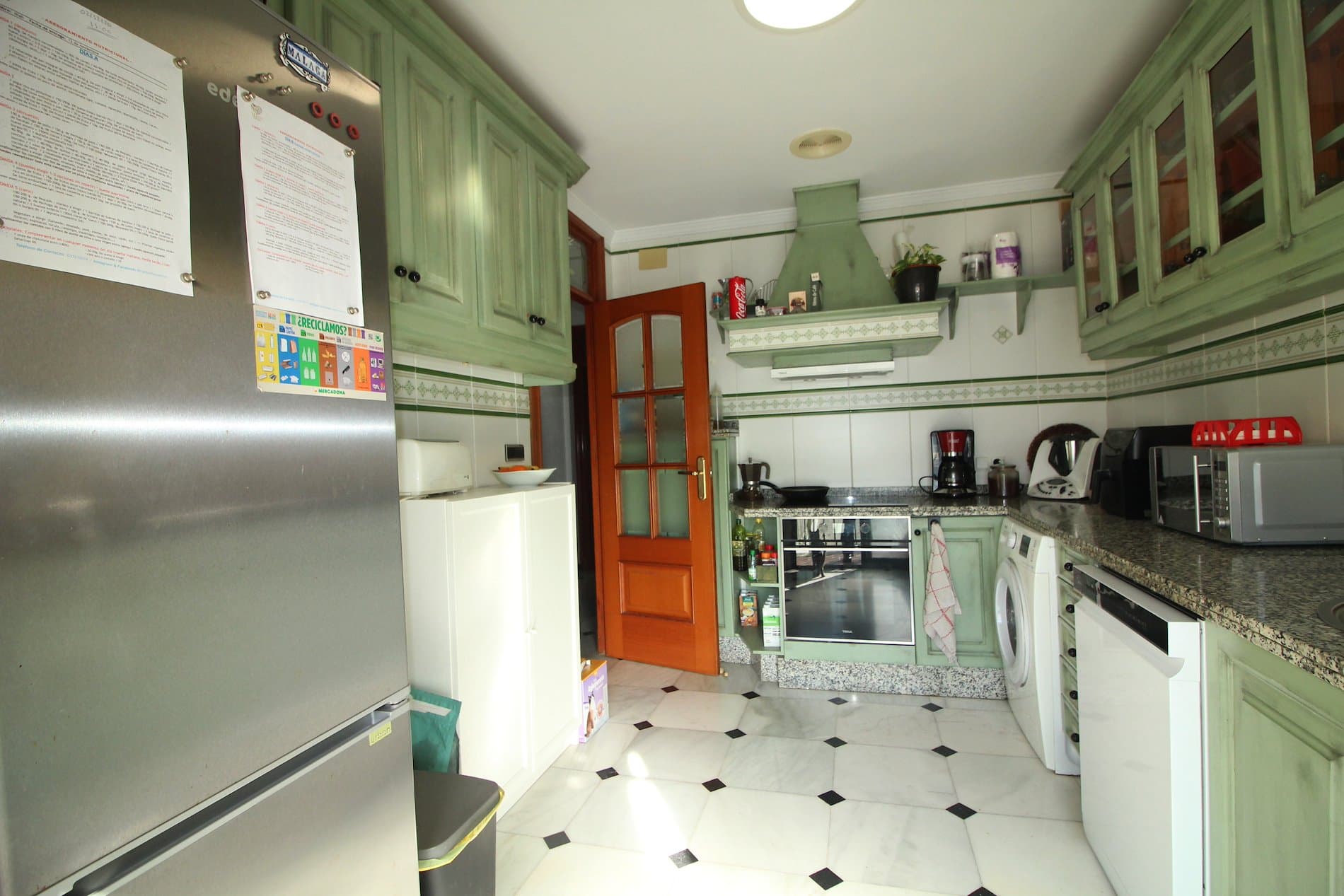 Espectacular unifamiliar de 4 plantas con solárium privado y garaje - Foto 4