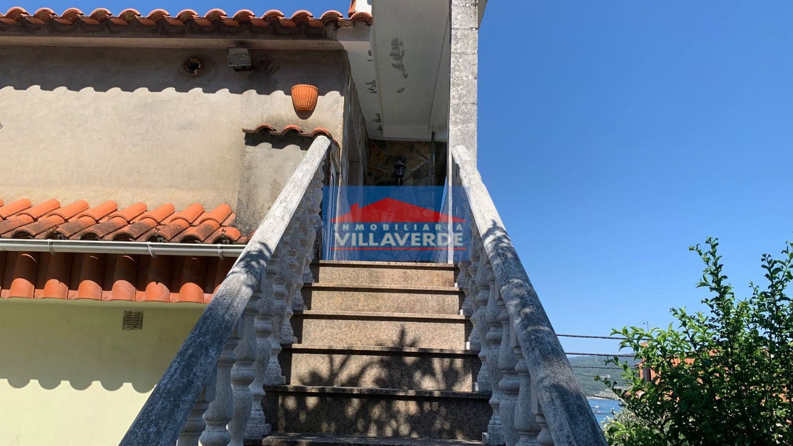 APARTAMENTO CON GARAJE Y CON VISTAS AL MAR EN VILANOVA - Foto 3