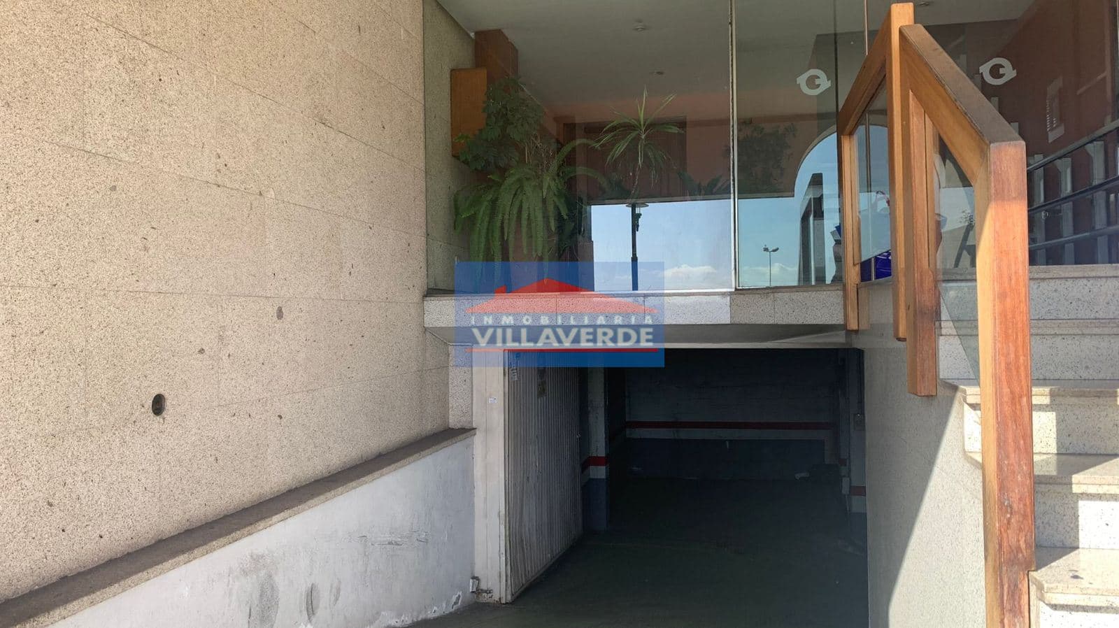 ALQUILER DE GARAJE EN LA AVDA. DE BUEU, CANGAS - Foto 1