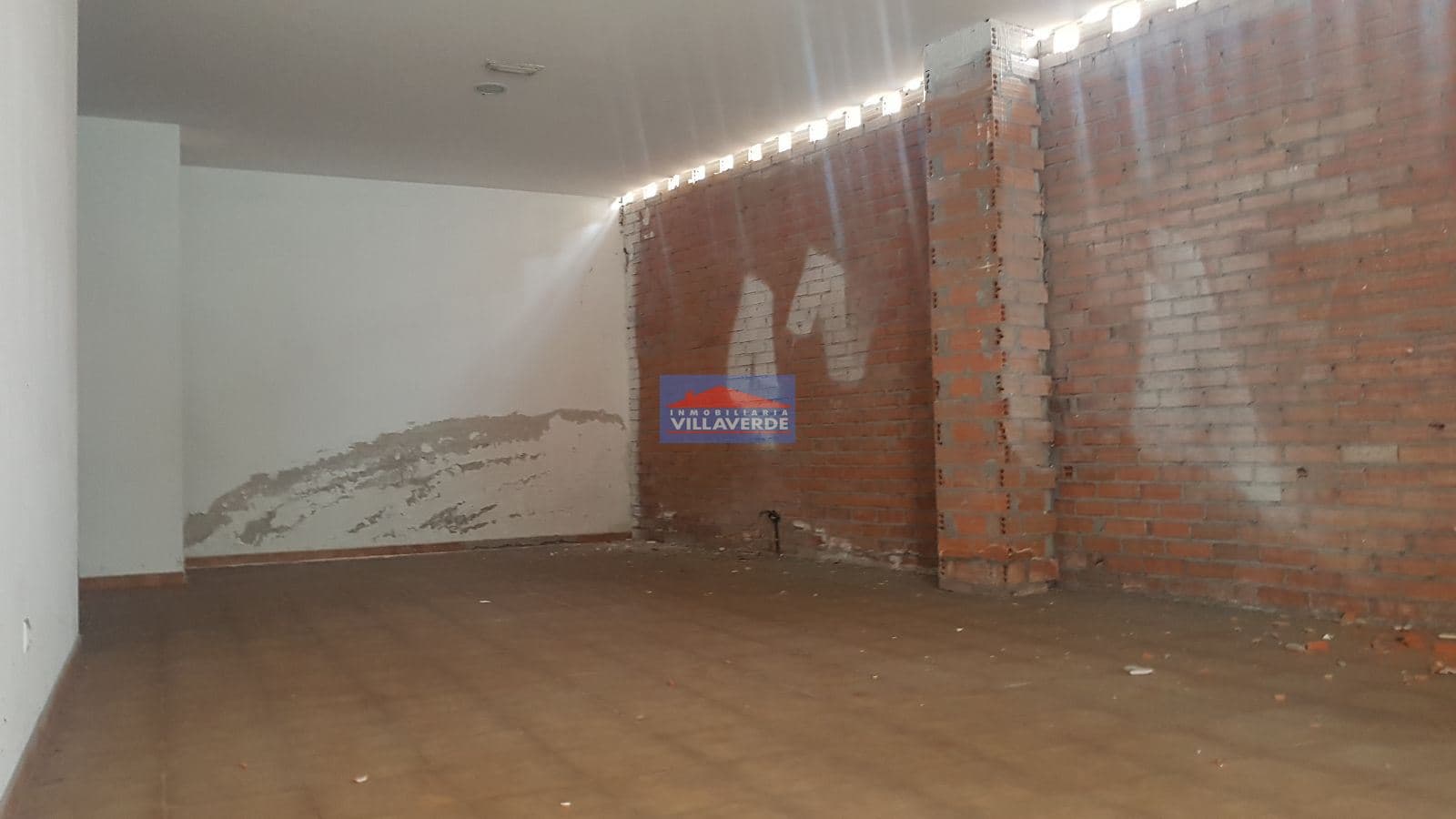 LOCAL SEMI-ACONDICIONADO EN CANGAS - Foto 3