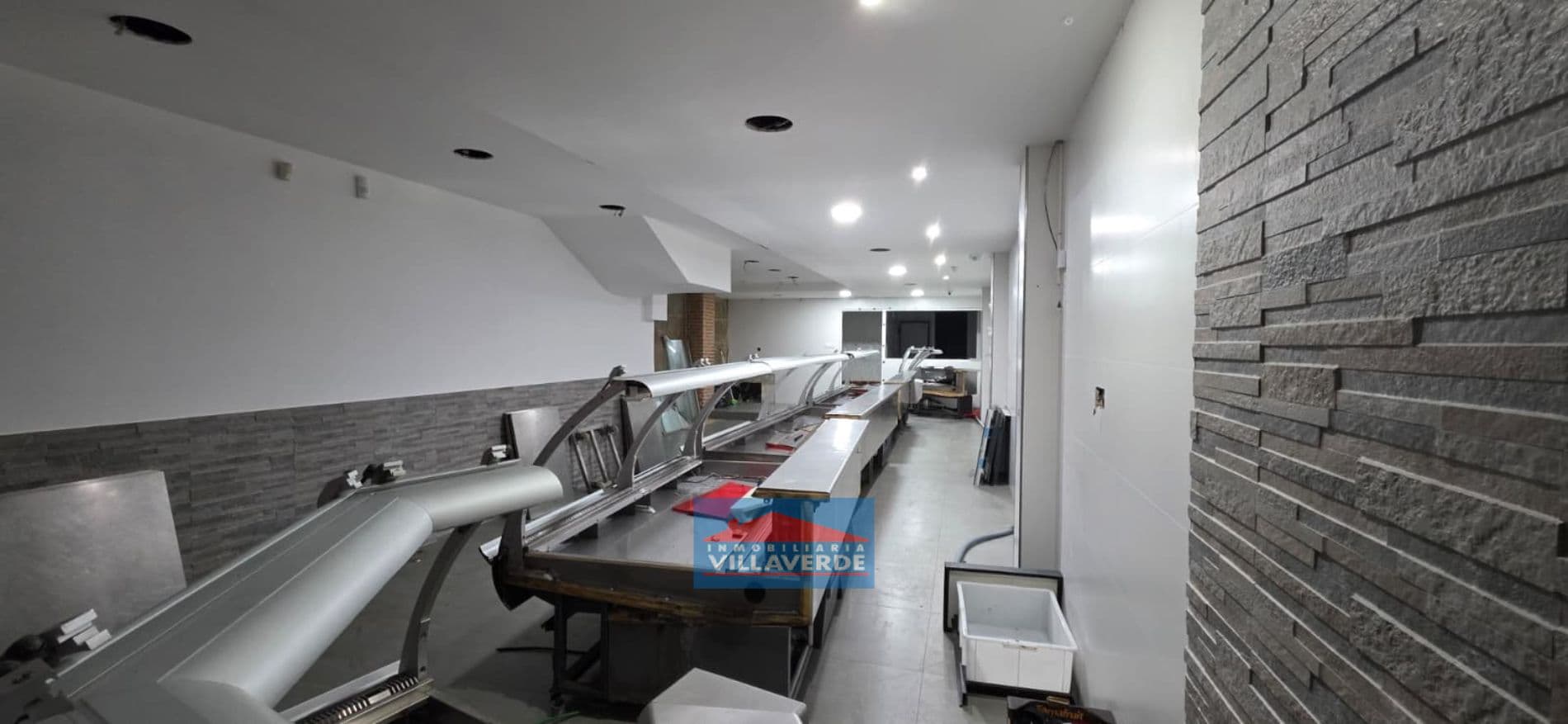 LOCAL COMERCIAL PREPARADO SÚPER CÉNTRICO DE CANGAS - Foto 2