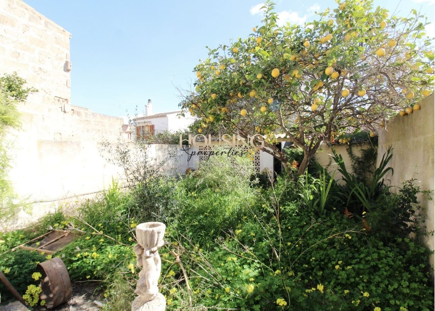 AMPLIA Y CÉNTRICA CASA CON PATIO EN LLUCMAJOR - Foto 1