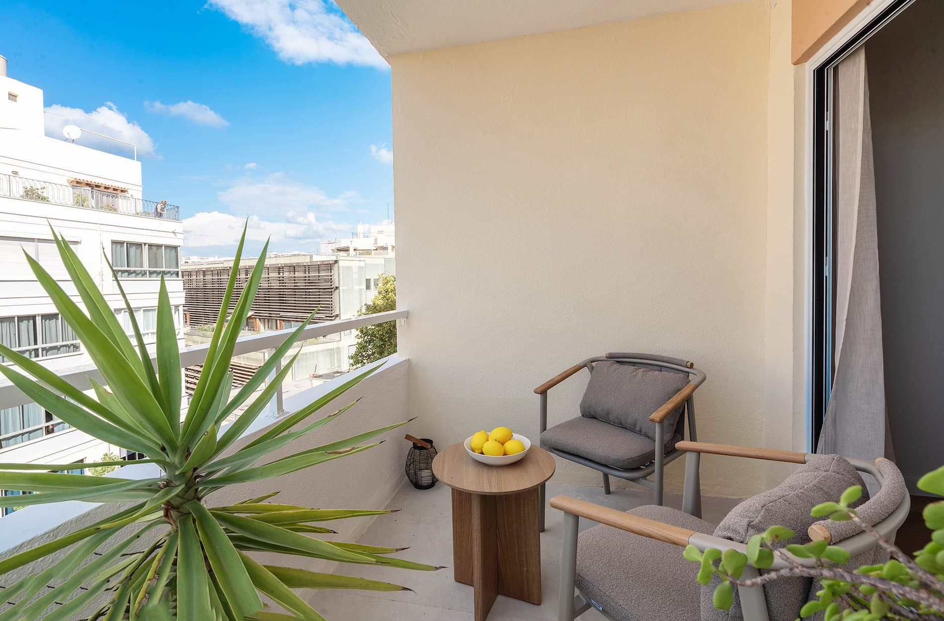 PISO REFORMADO EN ZONA SANTA CATALINA - Foto 2