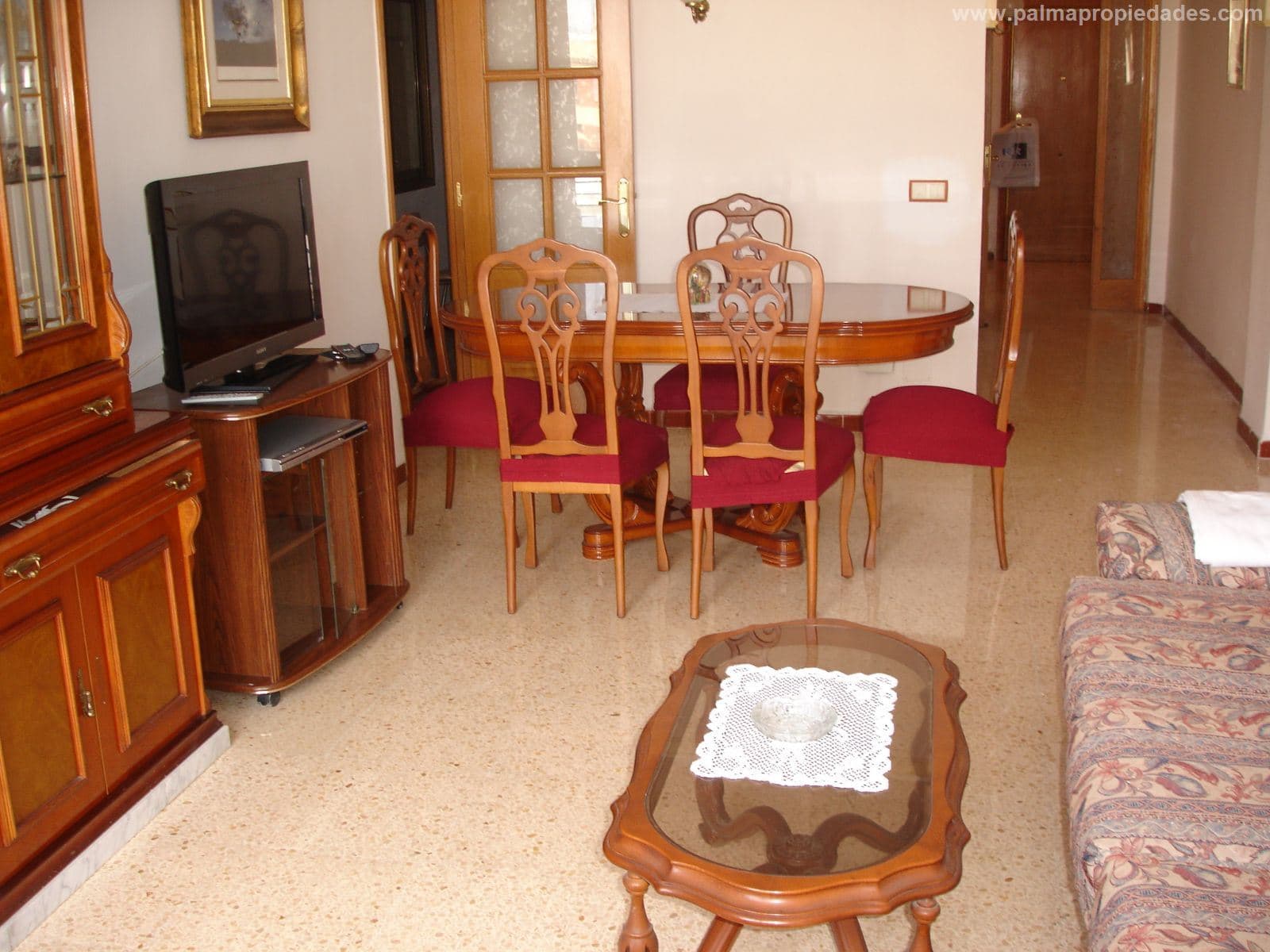 PISO DE CUATRO HABITACIONES EN ZONA FONERS AVENIDAS - Foto 5