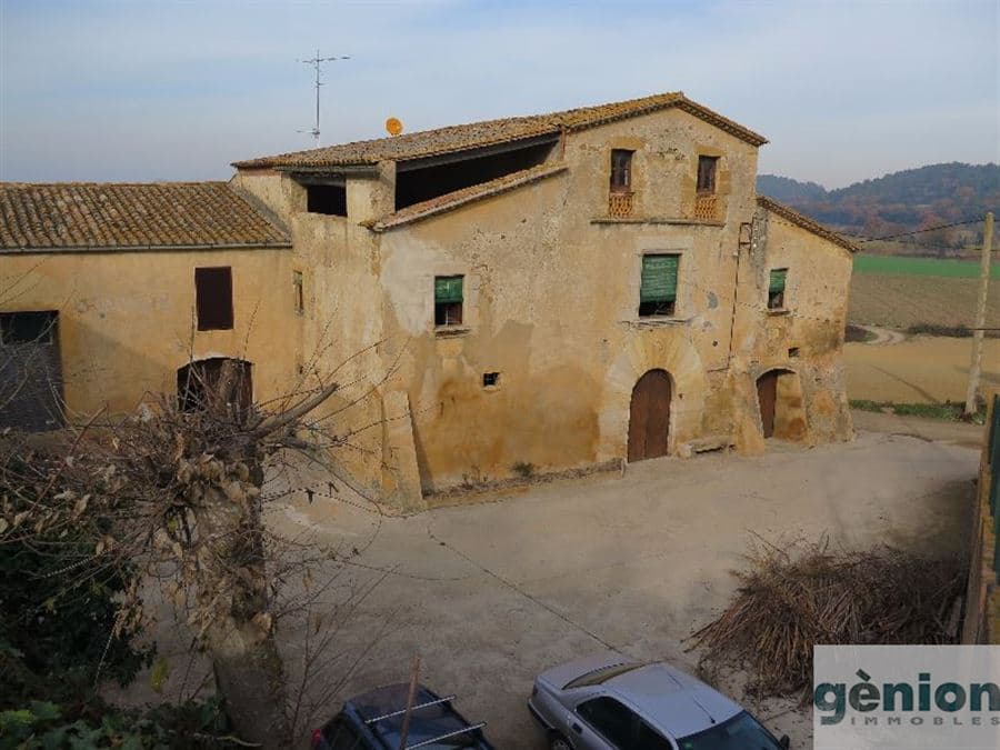 MASIA EN EL BAIX EMPORDÀ, LA BISBAL D’EMPORDÀ. CONSTRUCCIÓN GEUNINA - Foto 4