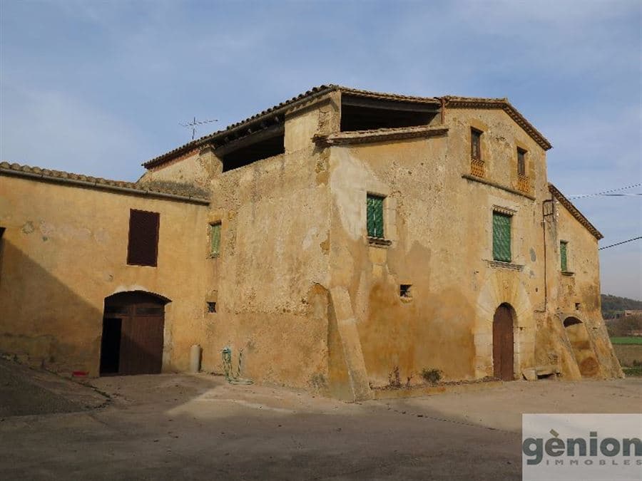 MASIA EN EL BAIX EMPORDÀ, LA BISBAL D’EMPORDÀ. CONSTRUCCIÓN GEUNINA - Foto 2