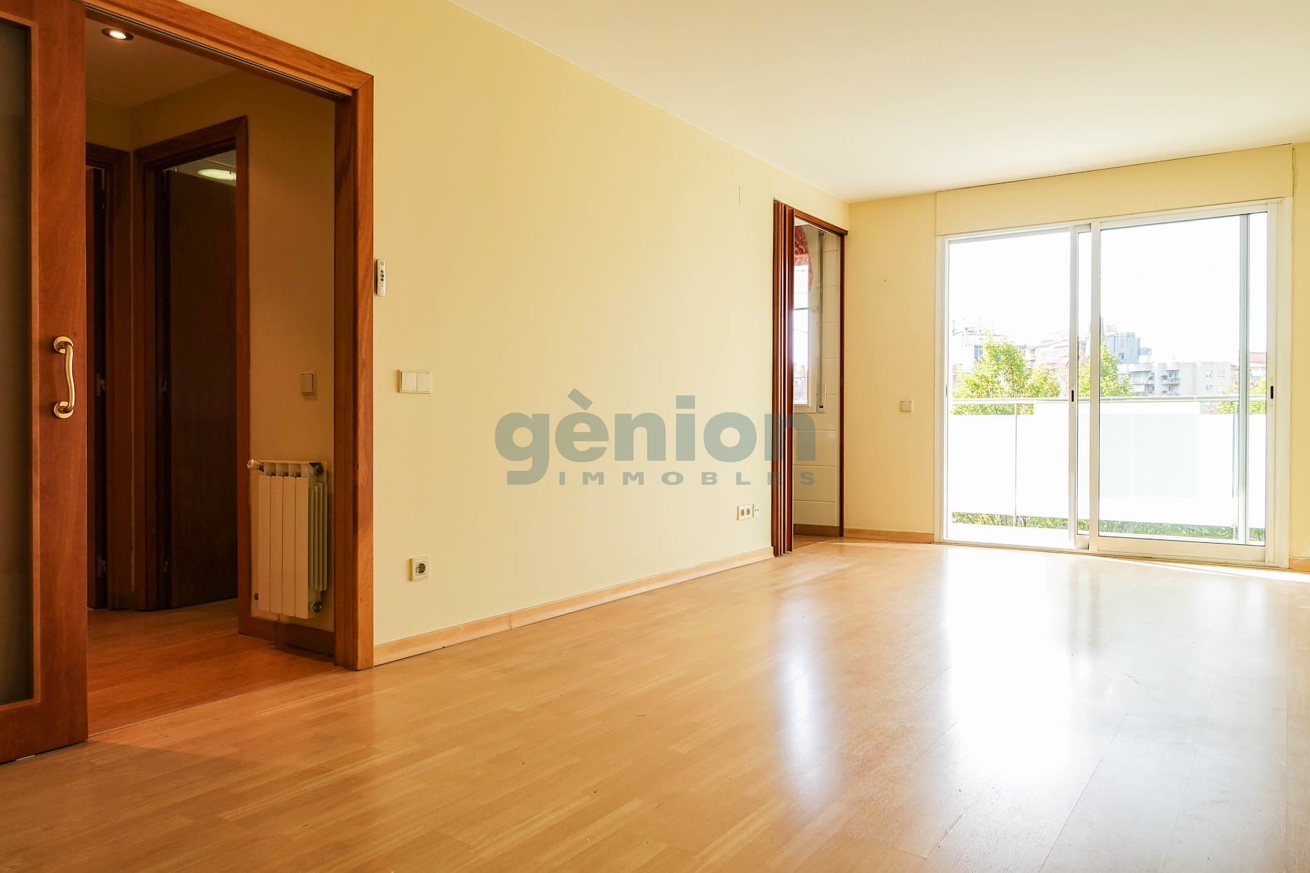 PISO DE 2 HABITACIONES GRANDES EN PLENO CENTRO DE GIRONA. 80M² Y 15M² DE TERRAZA - Foto 1