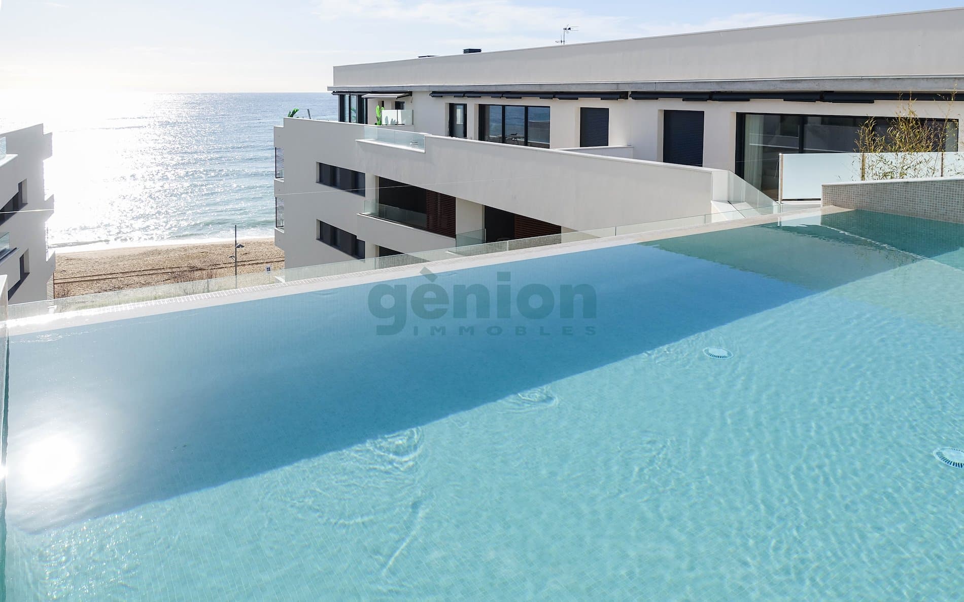 ÁTICOS DÚPLEX DE OBRA NUEVA, PRIMERA LÍNEA DE MAR EN SANT ANTONI DE CALONGE - Foto 2