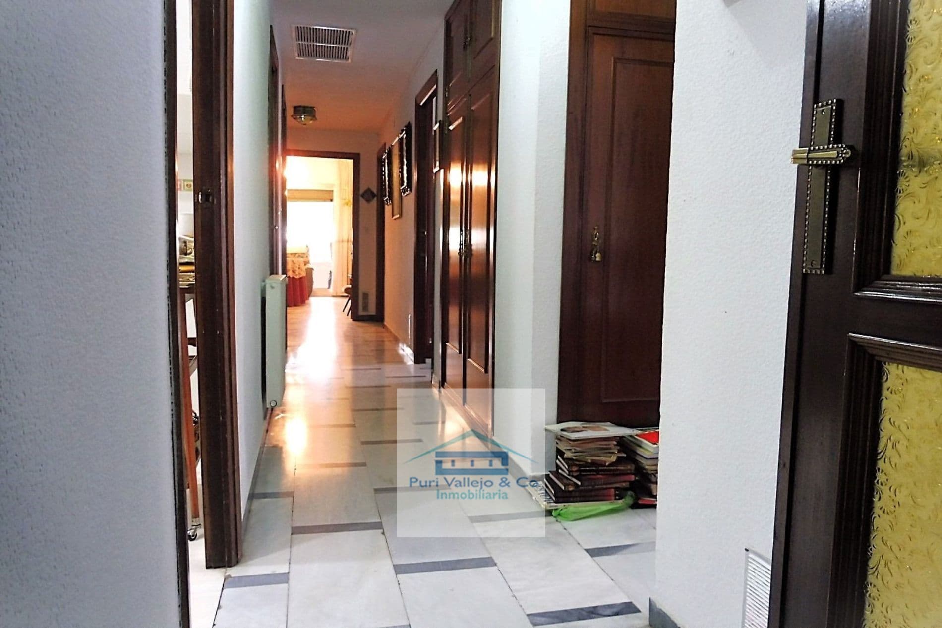 Gran piso de 6 habitaciones y 3 baños en zona Vallellano-Ministerios. - Foto 4