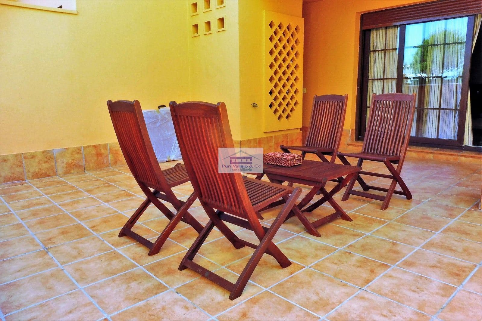 Apartamento en 1ª línea de Playa. - Foto 2