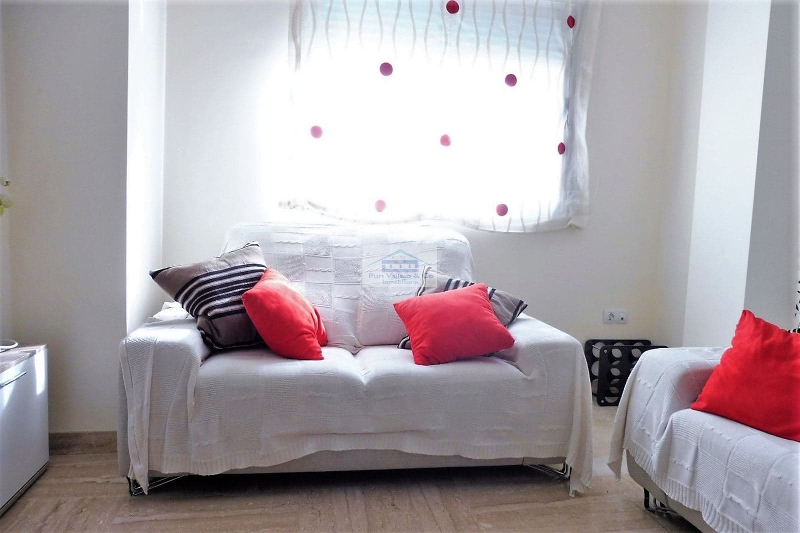 Edificio de reciente construcción. Alquiler amueblado. - Foto 2