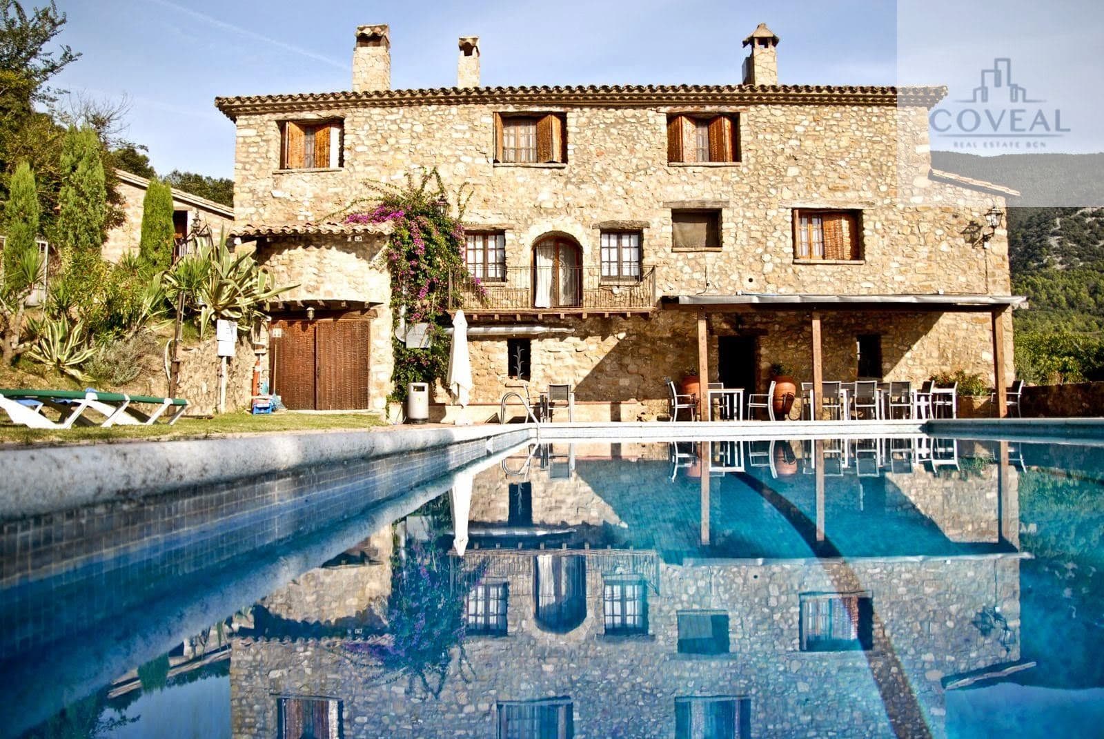 FANTASTICA MASIA DE 2443 M2 CON PARCELA DE 5,73 ha EN BEUDA - Foto 4