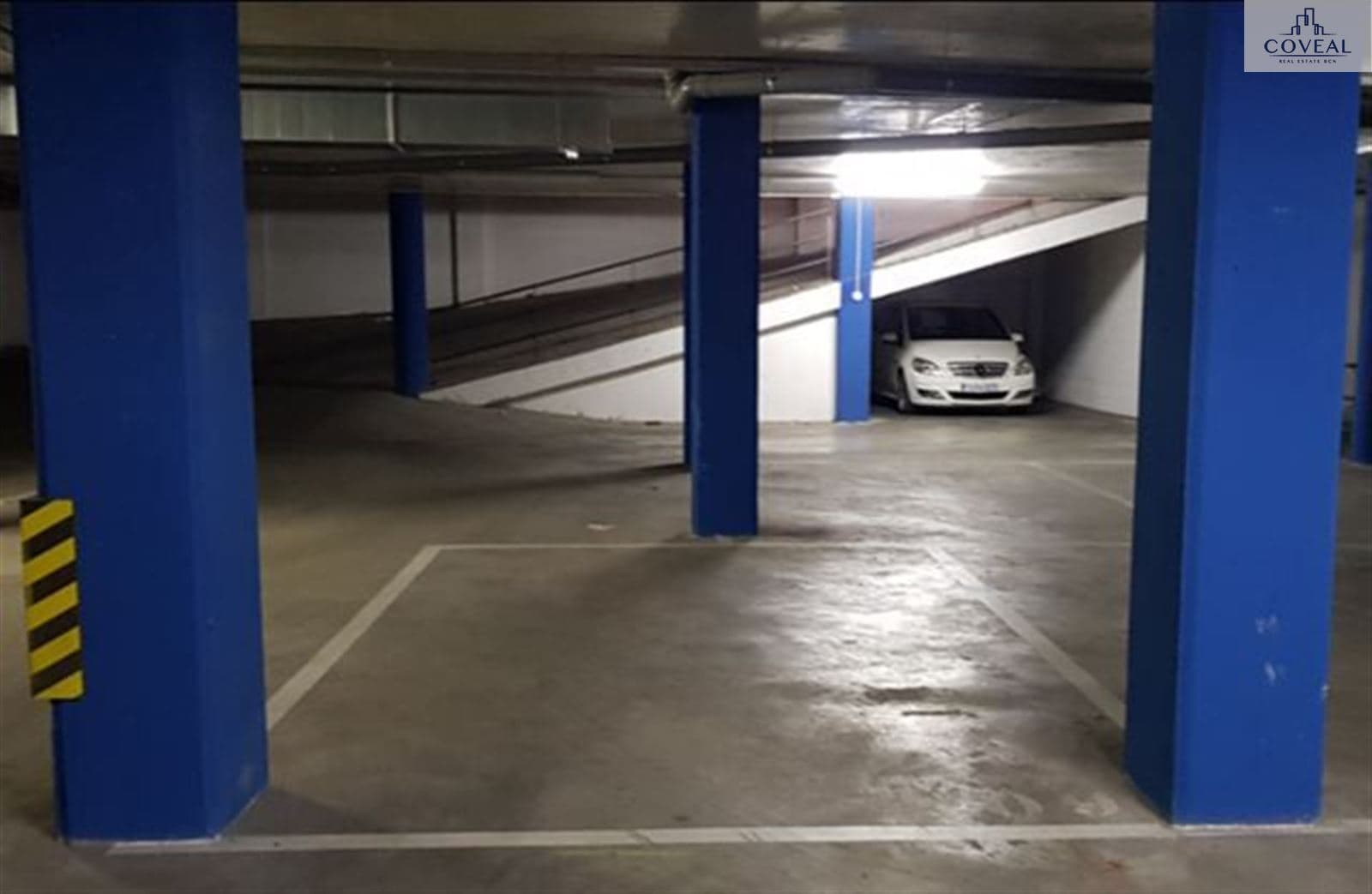 Amplia plaza de parking en el centro de Mataró - Foto 4