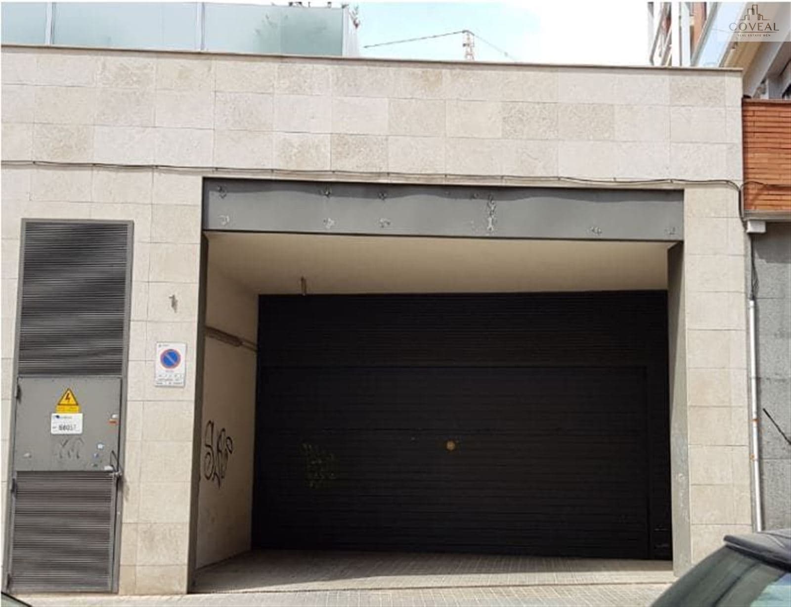 Amplia plaza de parking en el centro de Mataró - Foto 2