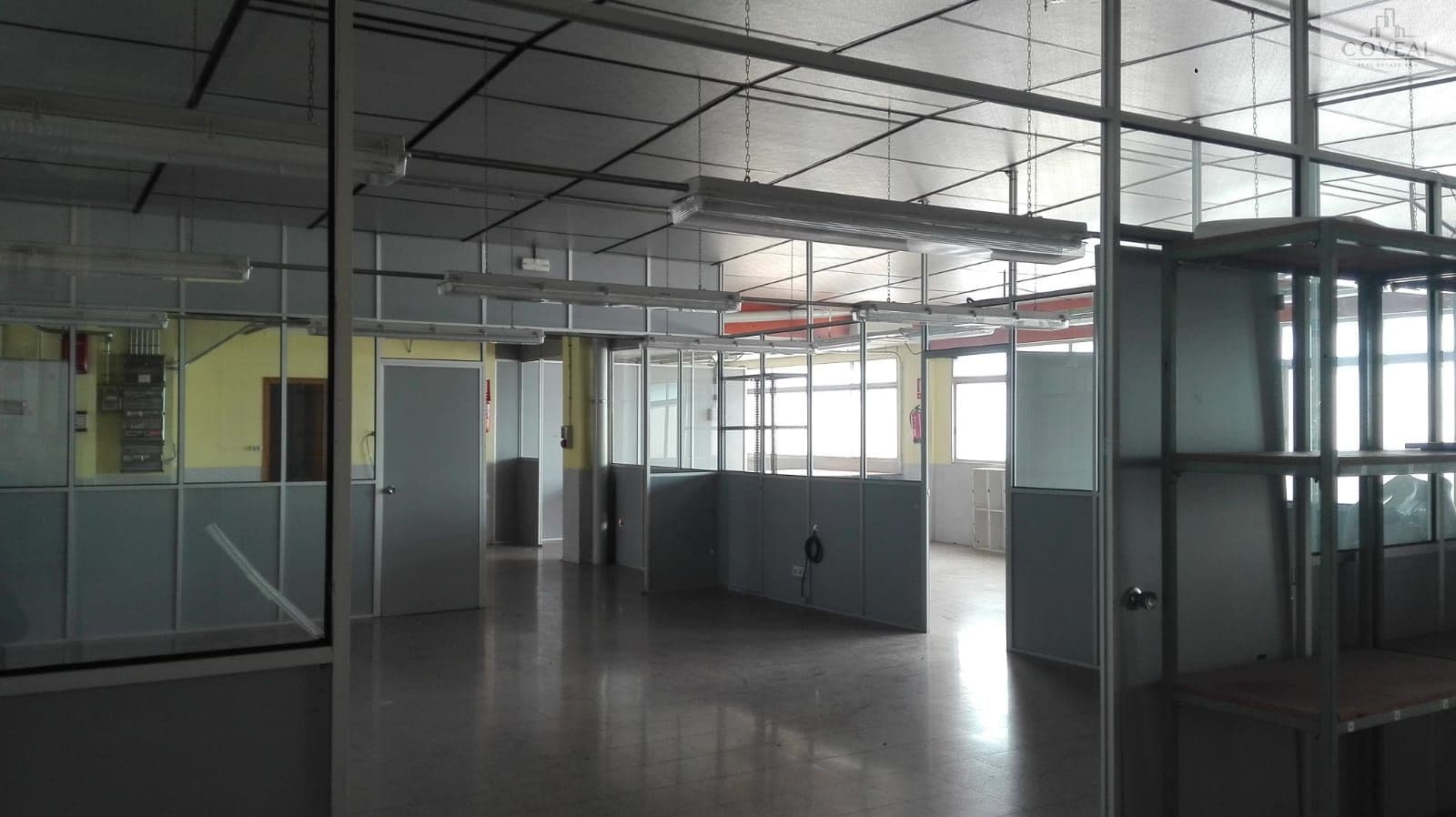 Gran local en alquiler en el Eixample de Mataró. - Foto 2