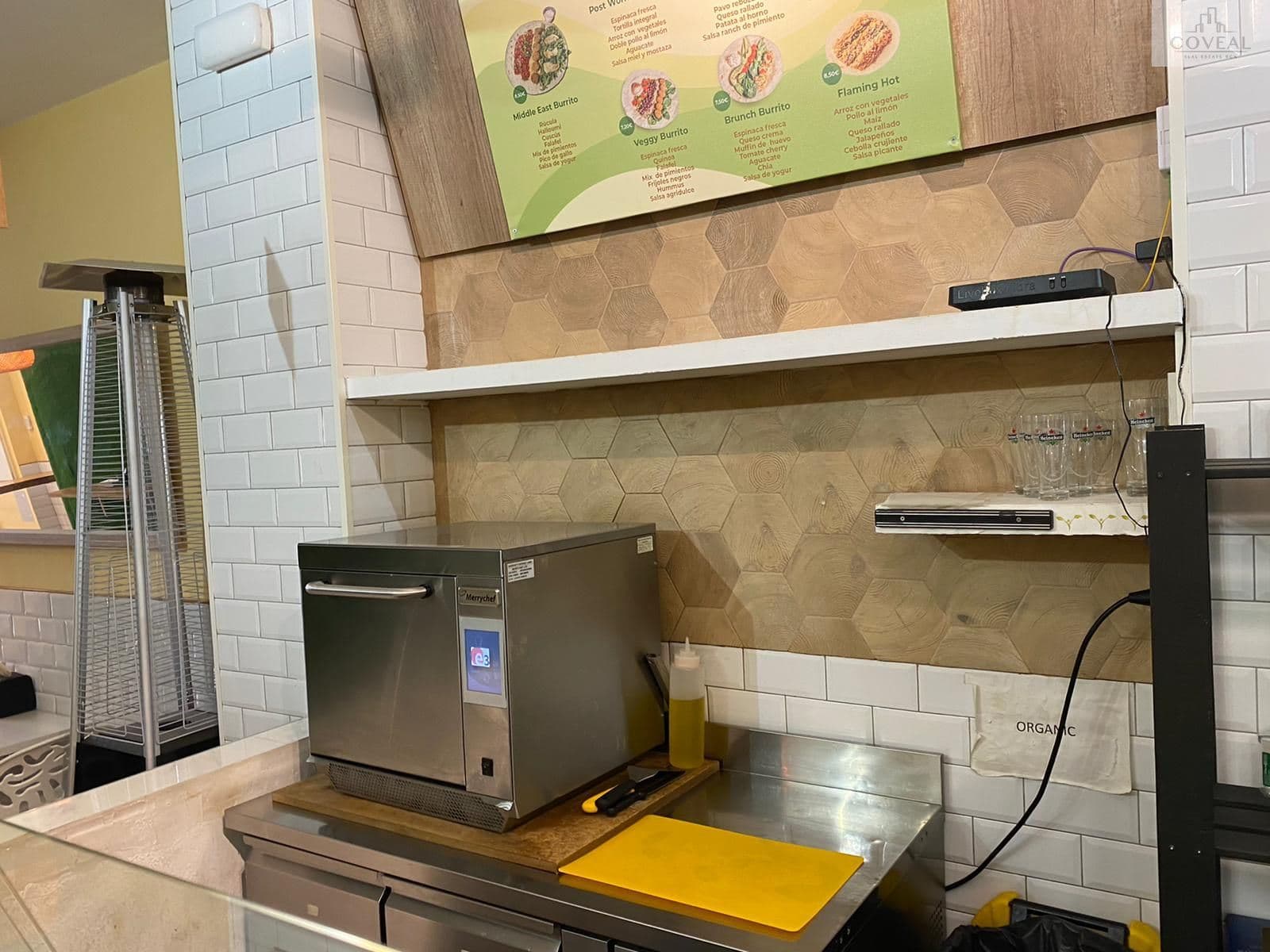 Local con licencia C-2 en traspaso. - Foto 4