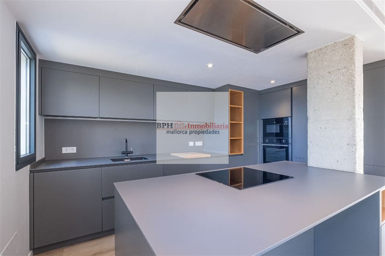 ÁTICO CON VISTAS AL MAR Y AL PARQUE SEGUNDA LINEA - Foto 1