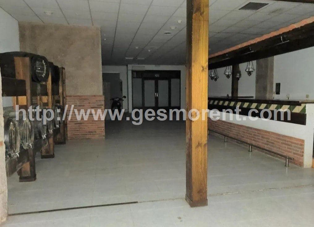 CONJUNTO DE 4 LOCALES EN VENTA EN BLANES, GIRONA - Foto 2