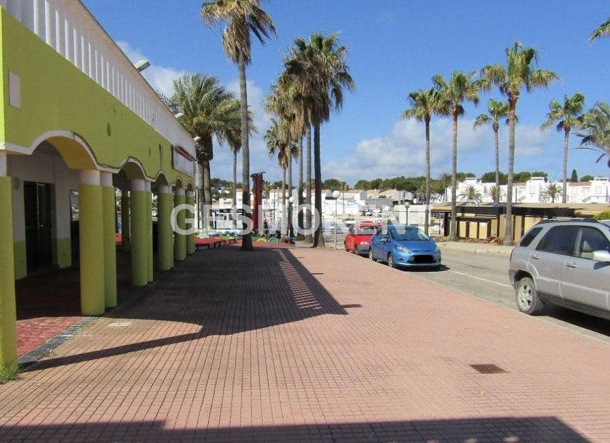 LOCAL EN VENTA FRENTE AL PUERTO DE CIUTADELLA DE MENORCA - Foto 1
