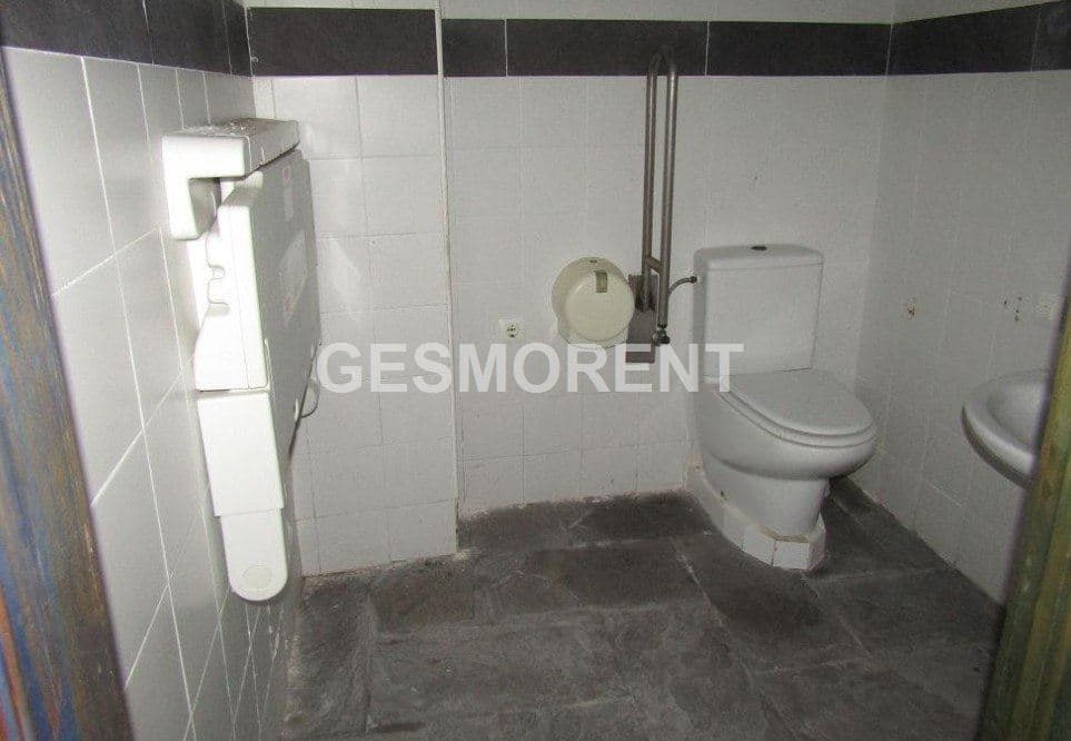 LOCAL EN VENTA FRENTE AL PUERTO DE CIUTADELLA DE MENORCA - Foto 5