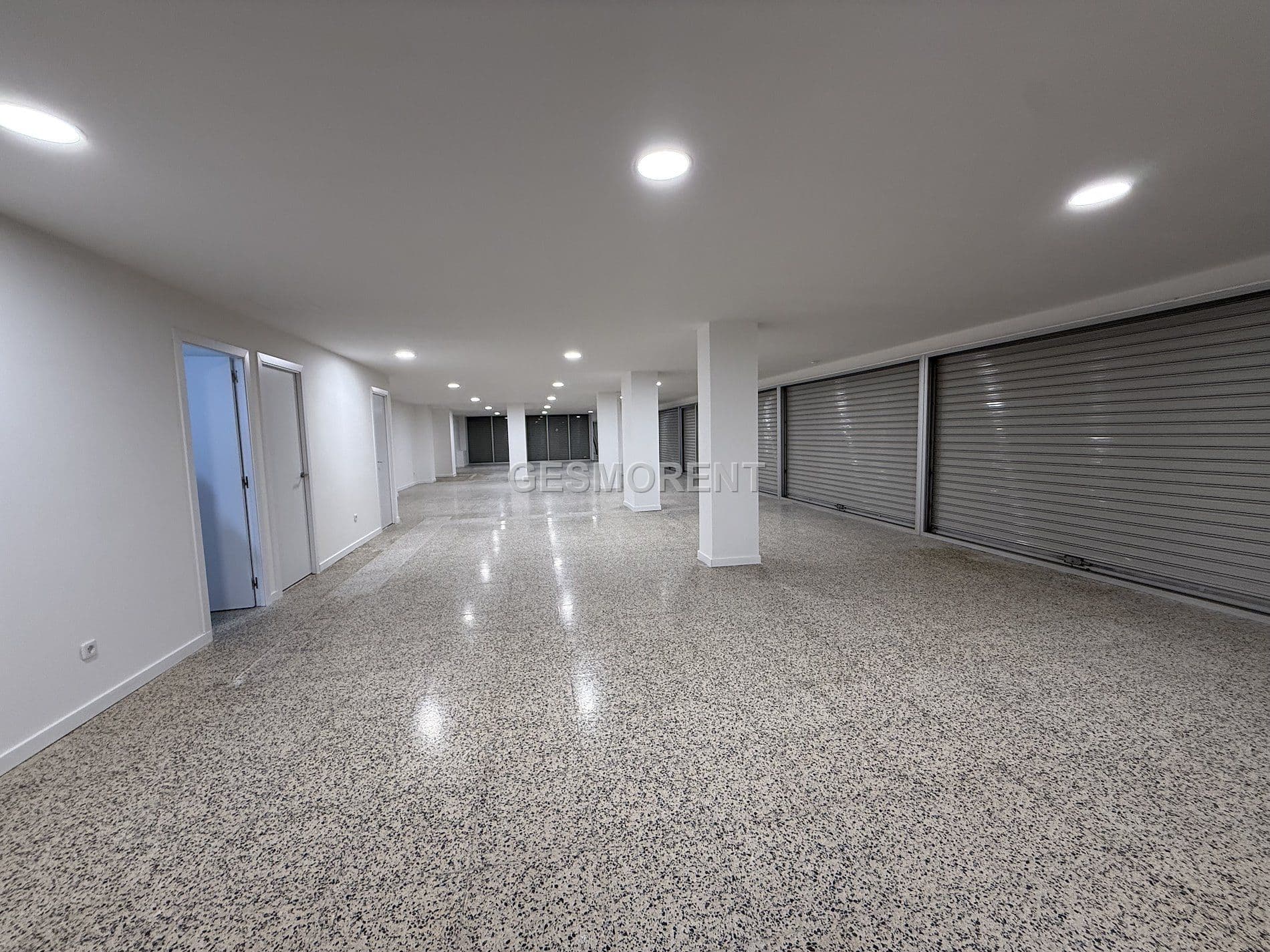 LOCAL EN ALQUILER EN EL ARENAL, PALMA - Foto 2