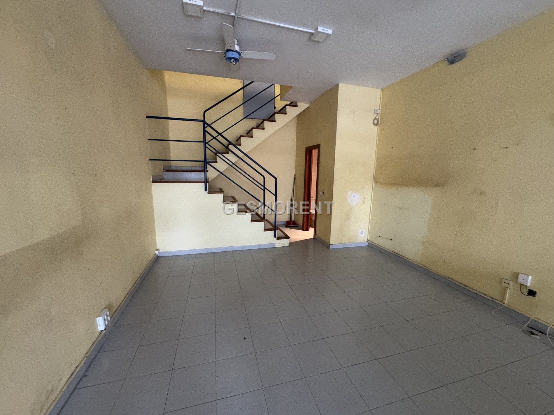 LOCAL EN ALQUILER EN CAS CATALÀ / ILLETAS - Foto 2