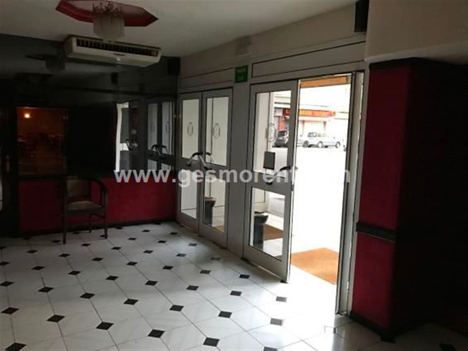 LOCAL COMERCIAL EN ALQUILER EN MARQUES DE FONTSANTA - Foto 2