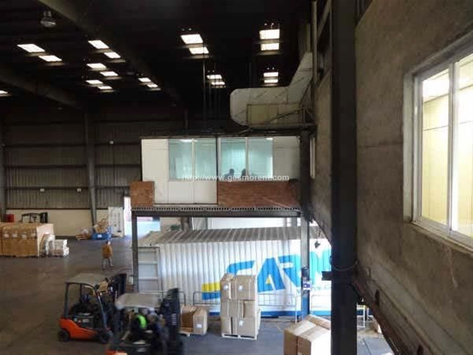 NAVE EN TRASPASO EN BARCELONA - Foto 1