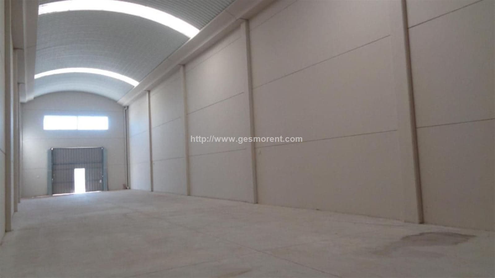 NAVE ADOSADA EN VENTA EN MORA D'EBRE - Foto 4