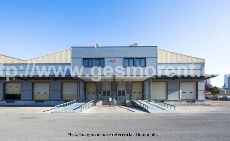 NAVE / LOCAL EN VENTA EN SANTA PERPÉTUA DE MOGODA, BARCELONA - Foto 4