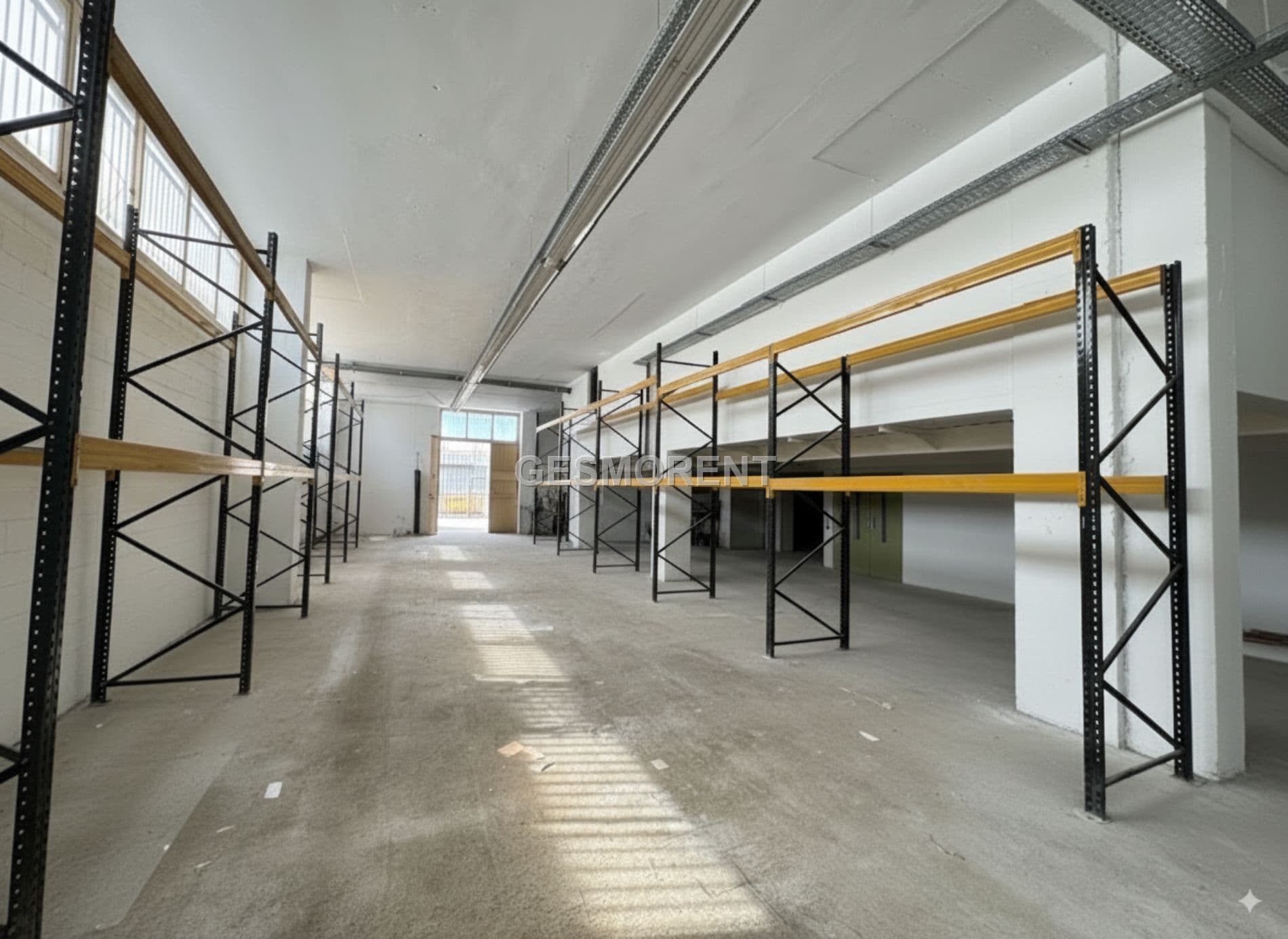 NAVE EN VENTA Y ALQUILER EN SANT JOAN DESPÍ - Foto 3