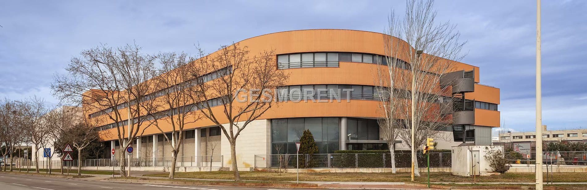 NAVE EN VENTA Y ALQUILER EN ZONA FRANCA DE BARCELONA - Foto 4