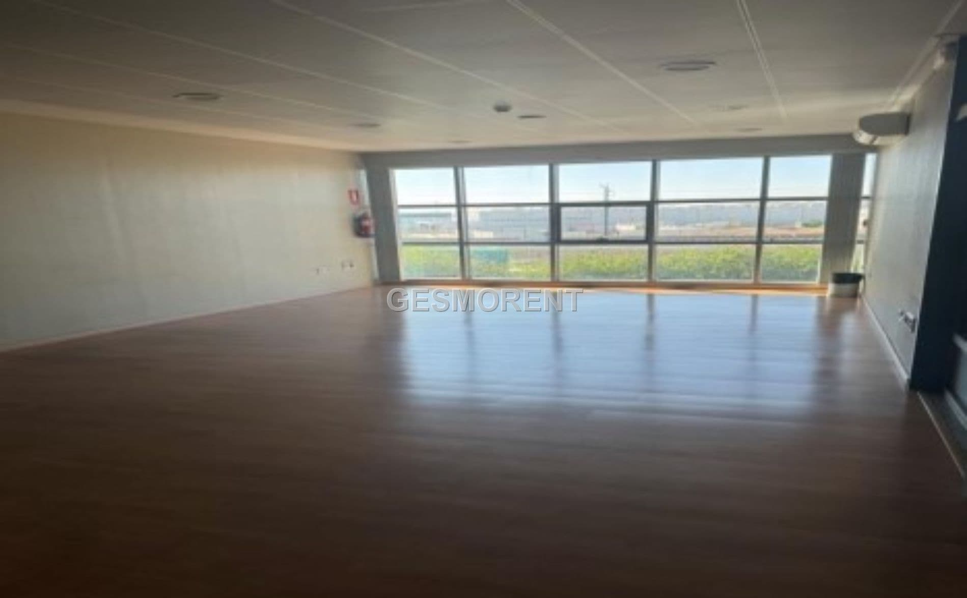 NAVE INDUSTRIAL EN VENTA EN EL POLIGONO EL NEVERO, EN BADAJOZ - Foto 5