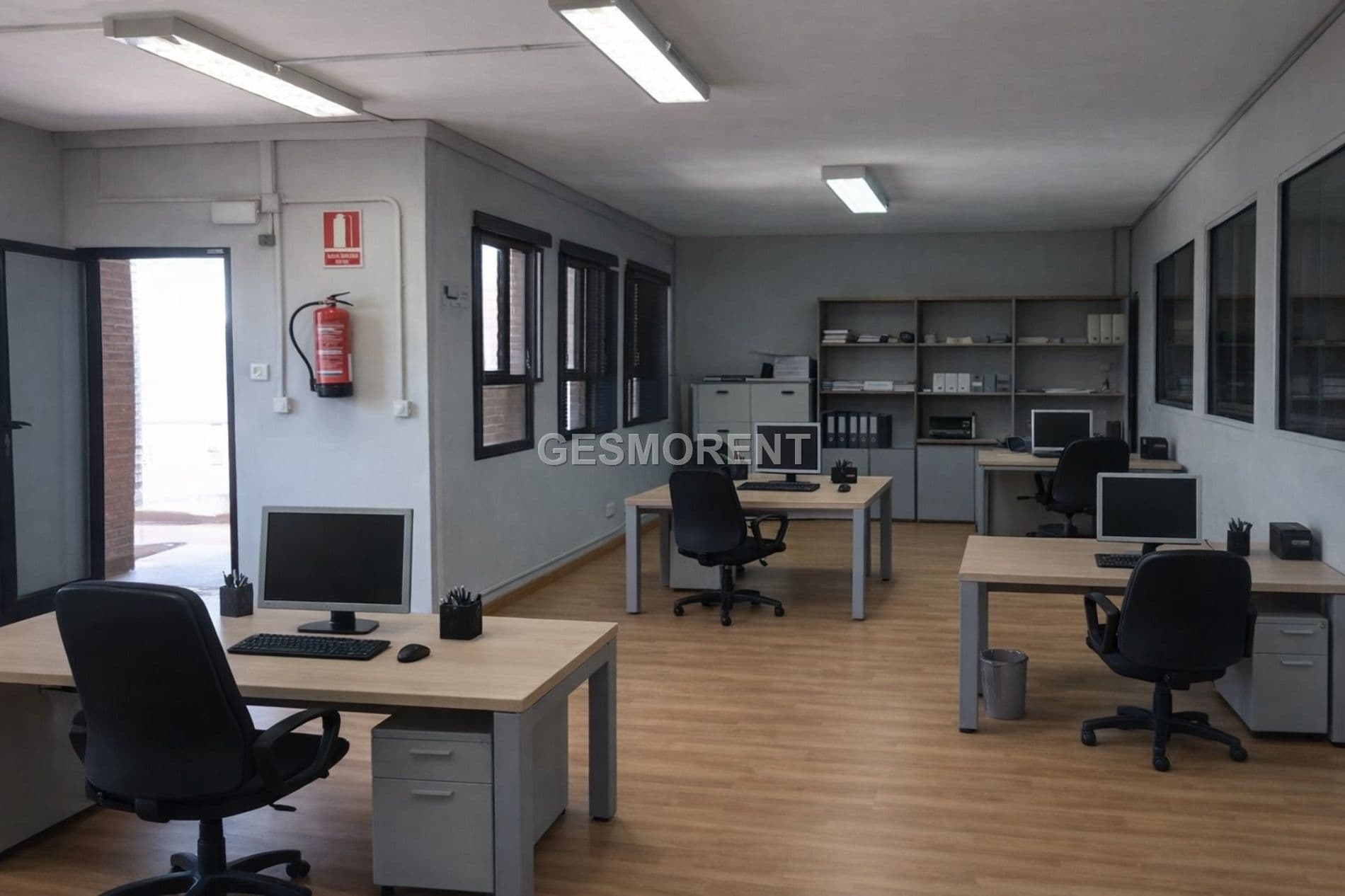 NAVE EN VENTA CON INQUILINO EN EL POLIGONO EL OLIVERAL DE VALENCIA - Foto 4