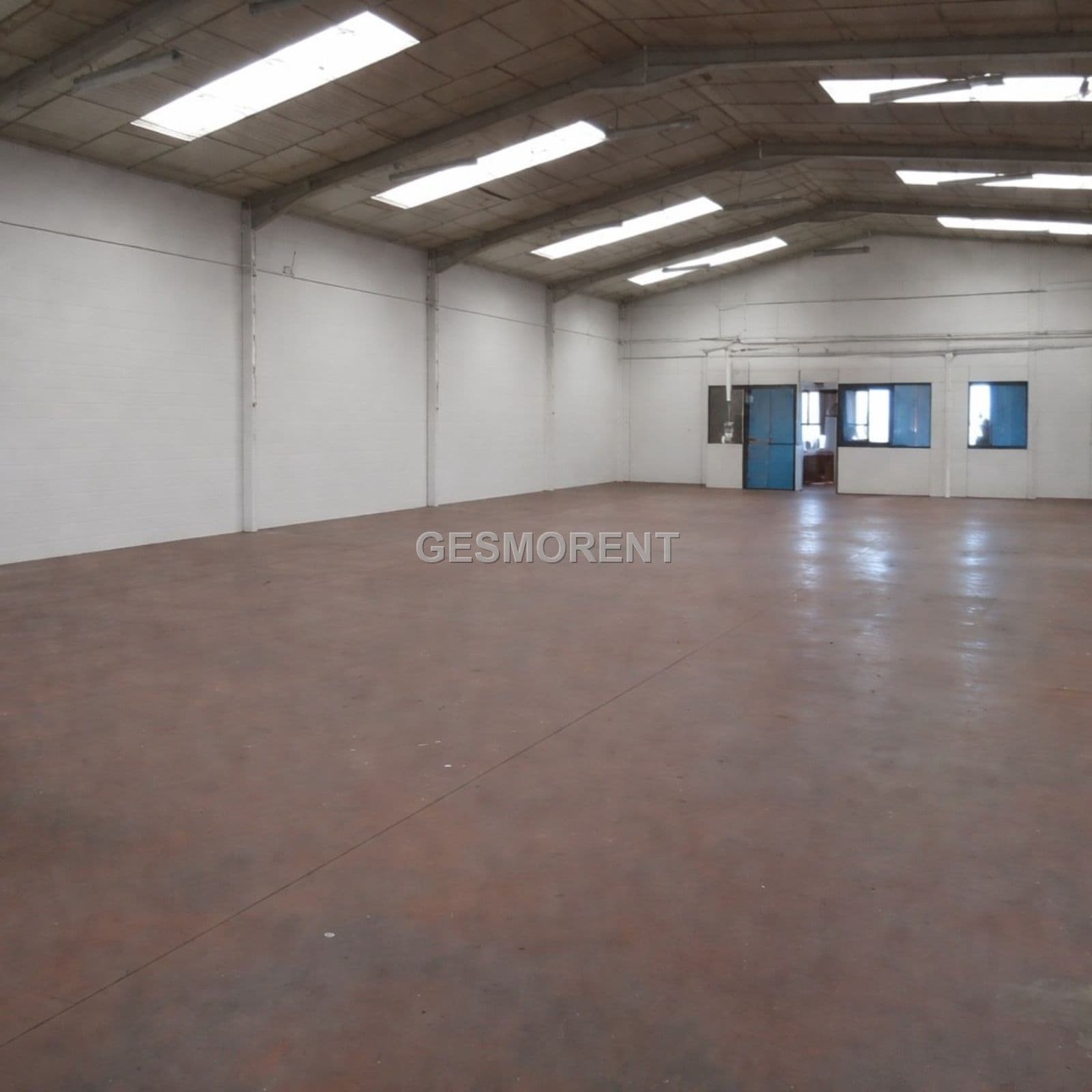 NAVE CON INQUILINO (A CORTO PLAZO) EN VENTA EN EL POLIGONO EL OLIVERAL, VALENCIA - Foto 1