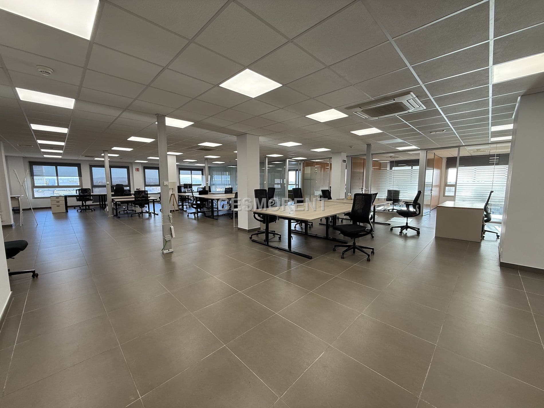 OFICINA EN ALQUILER EN POLÍGONO SON CASTELLÓ - Foto 4