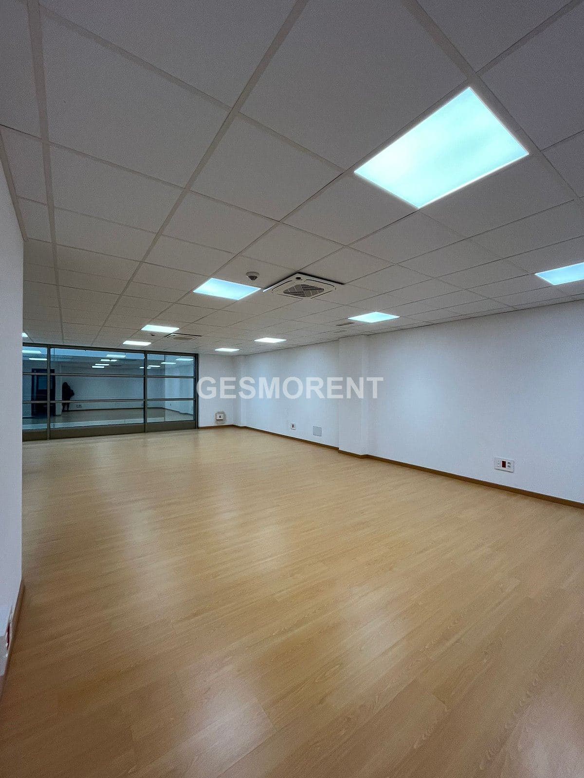 OFICINA EN ALQUILER EN EL POLÍGONO SON CASTELLÓ - Foto 4