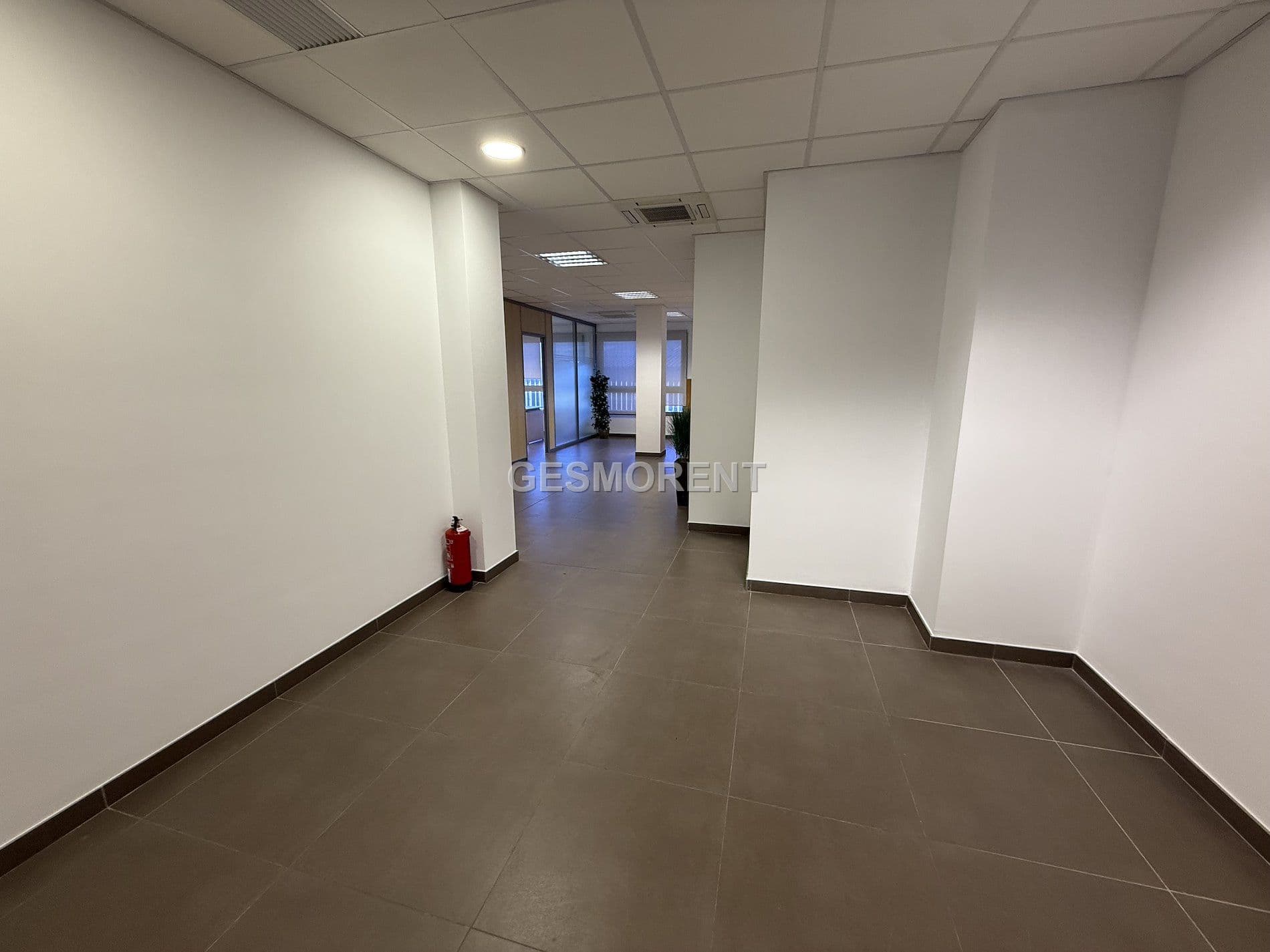 OFICINA EN ALQUILER EN POLÍGONO SON CASTELLO - Foto 3