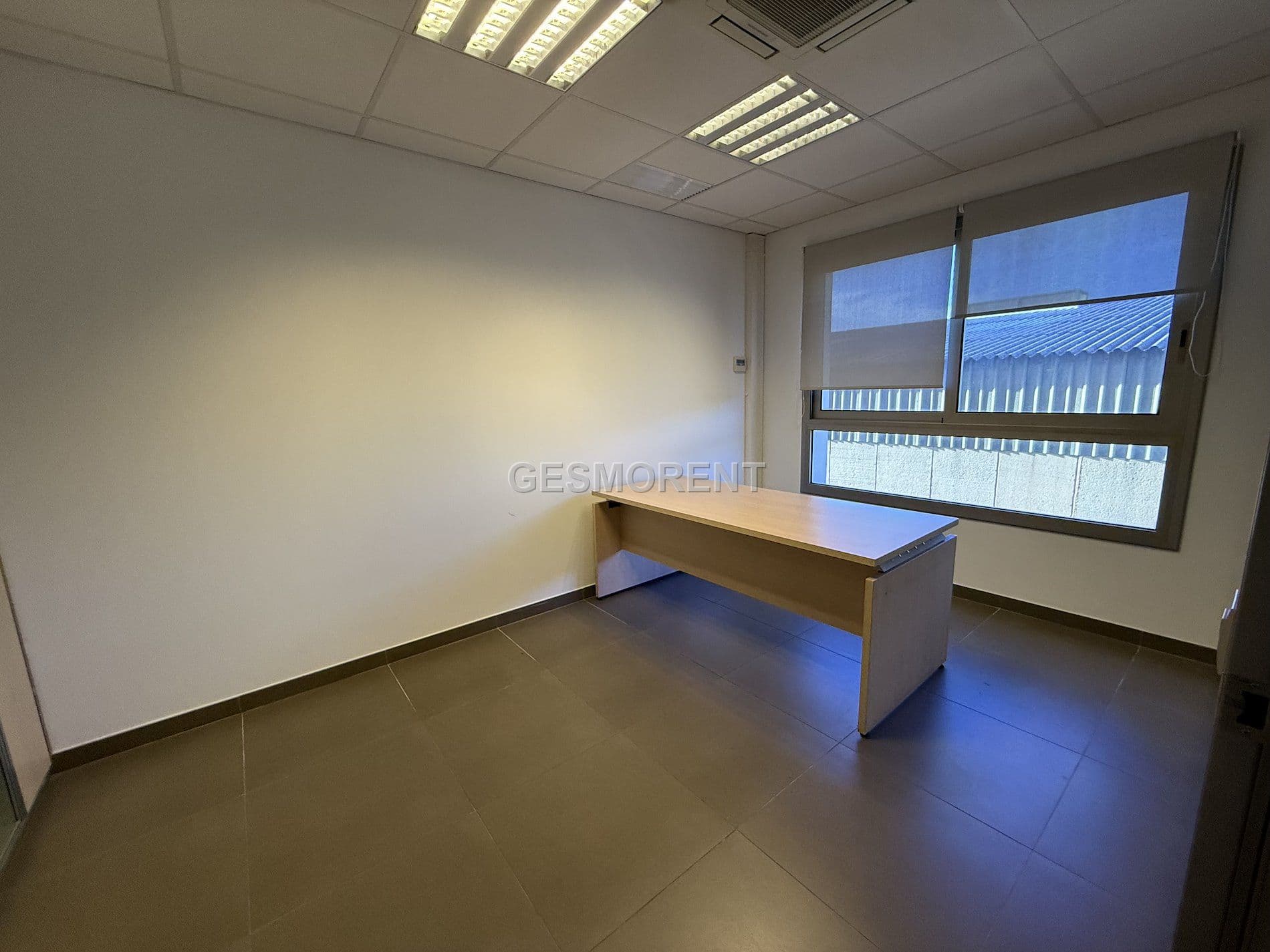 OFICINA EN ALQUILER EN POLÍGONO SON CASTELLO - Foto 2