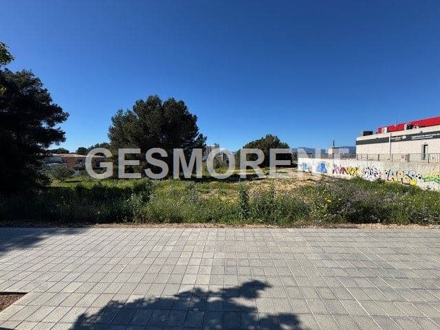 SOLAR EN ALQUILER EN LES MARAVELLES - Foto 1