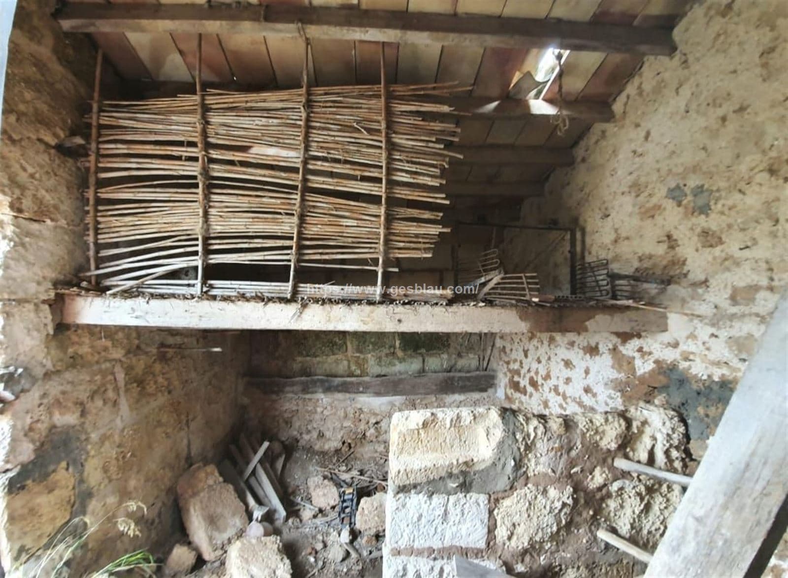 Finca rústica con caseta a reformar - Foto 5