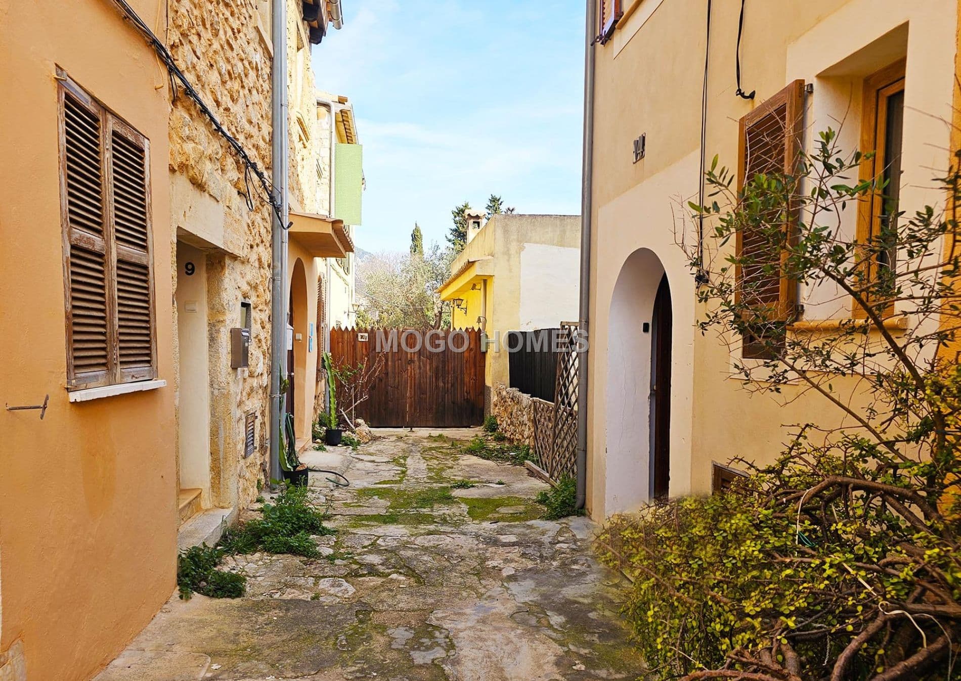 CONJUNTO DE DOS CASAS DE PUEBLO EN ALARO - Foto 3