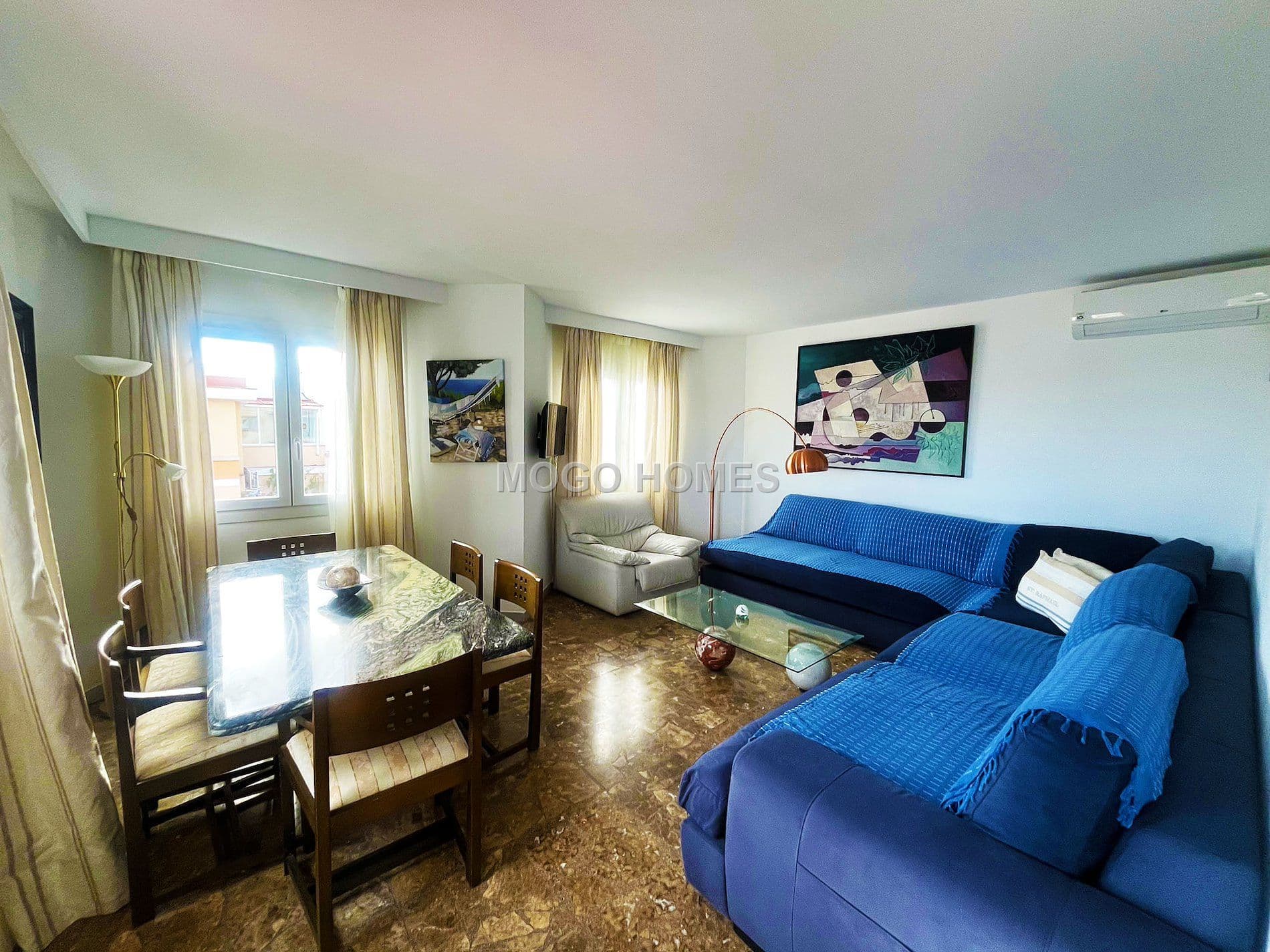 Sobre ático amueblado con amplias terrazas y vistas al mar, que incluye plaza de aparcamiento. - Foto 3