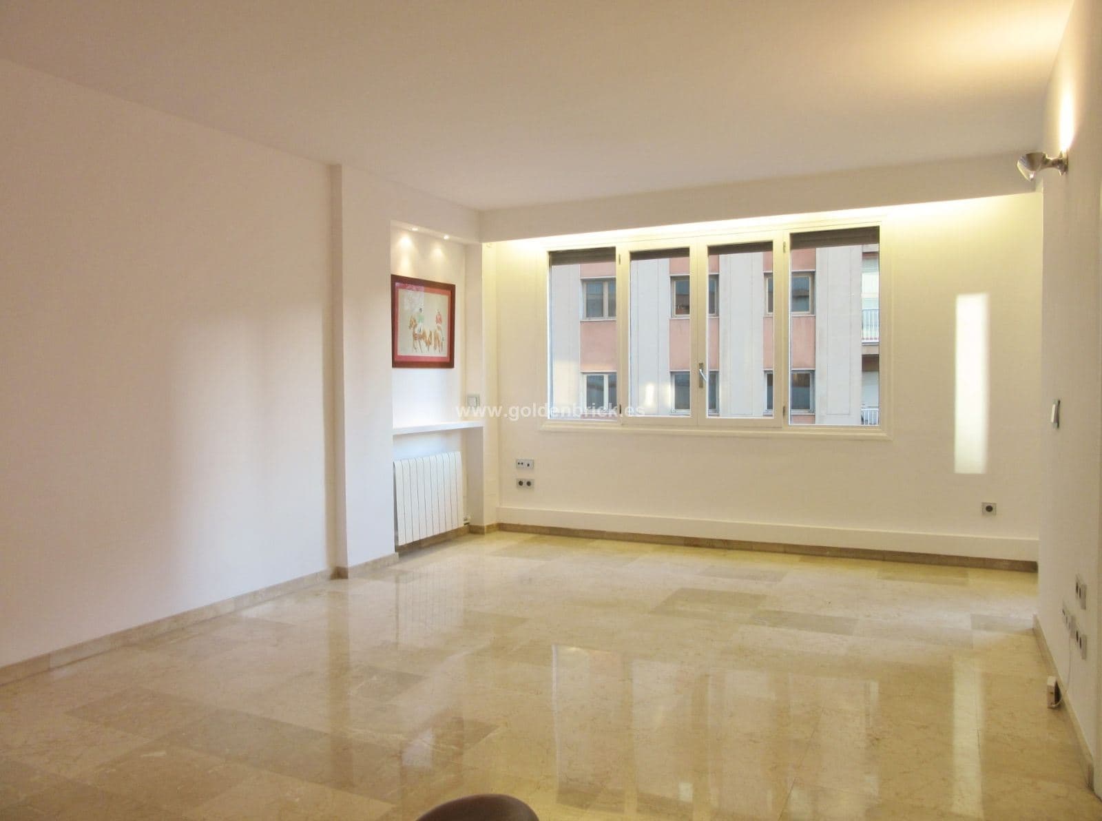 Impecable piso de corte moderno con plaza de garaje próximo a Paseo Mallorca - Foto 1