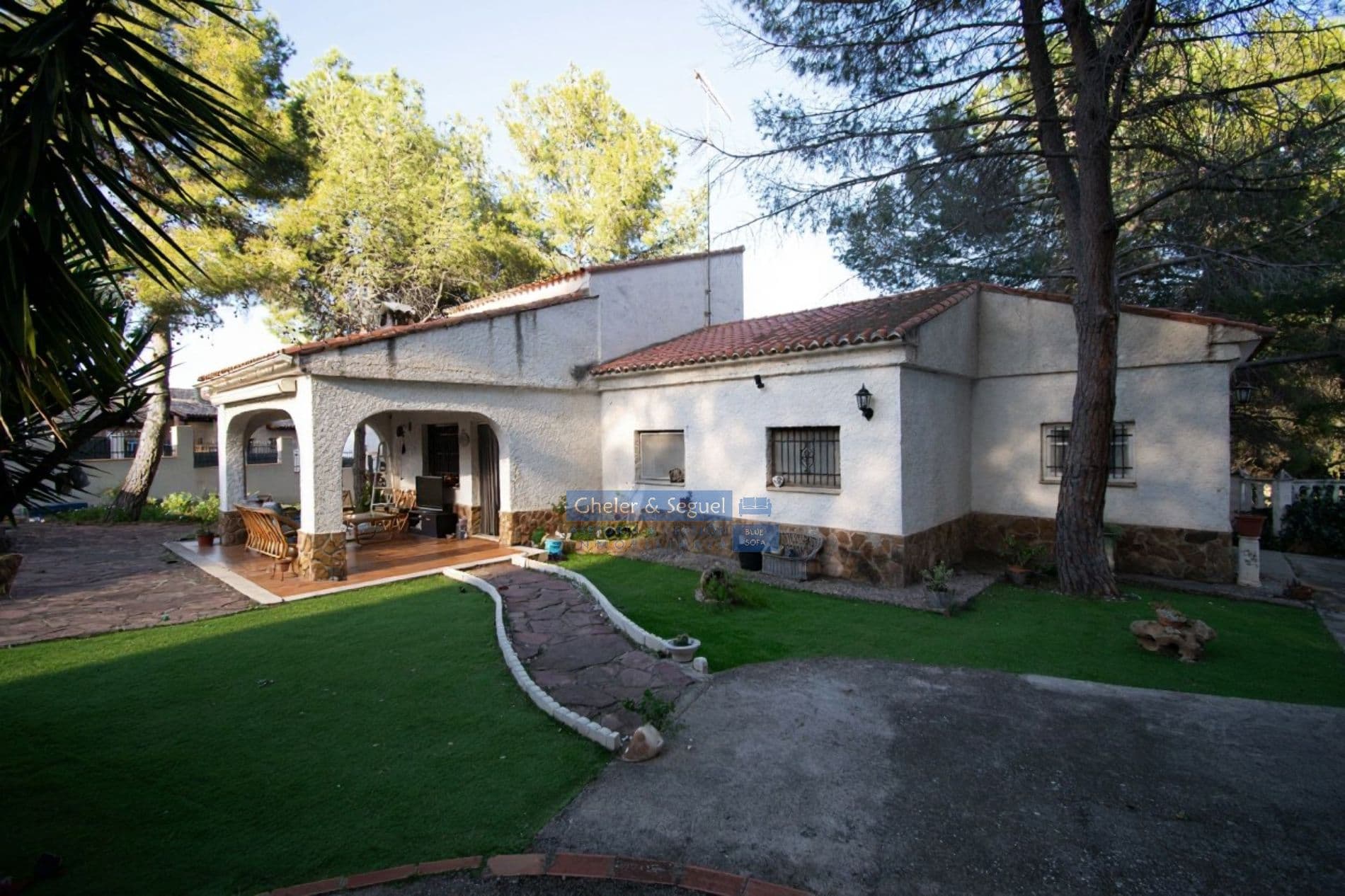 Simplemente un chalet con encanto - Foto 1