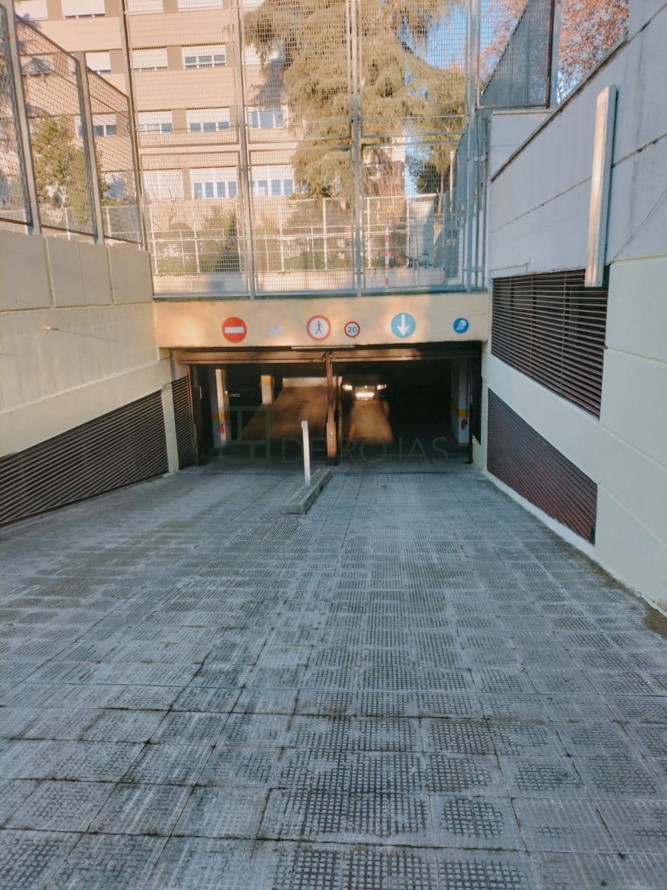 Garaje - Guinzo De Limia 47 - Barrio Del Pilar - Madrid - Foto 1