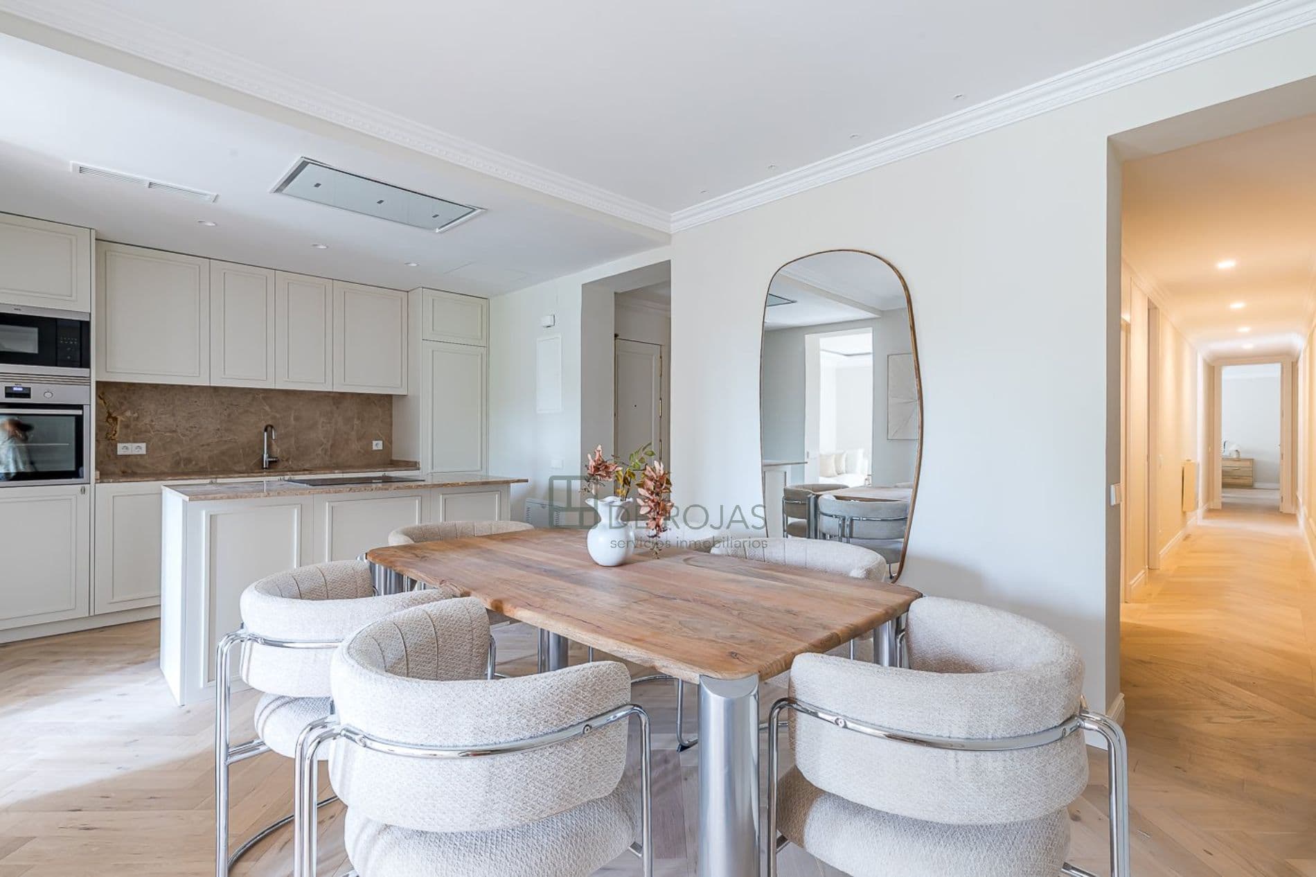 VIVIENDA EXTERIOR CON BALCONES EN PASEO DEL PRADO - Foto 3