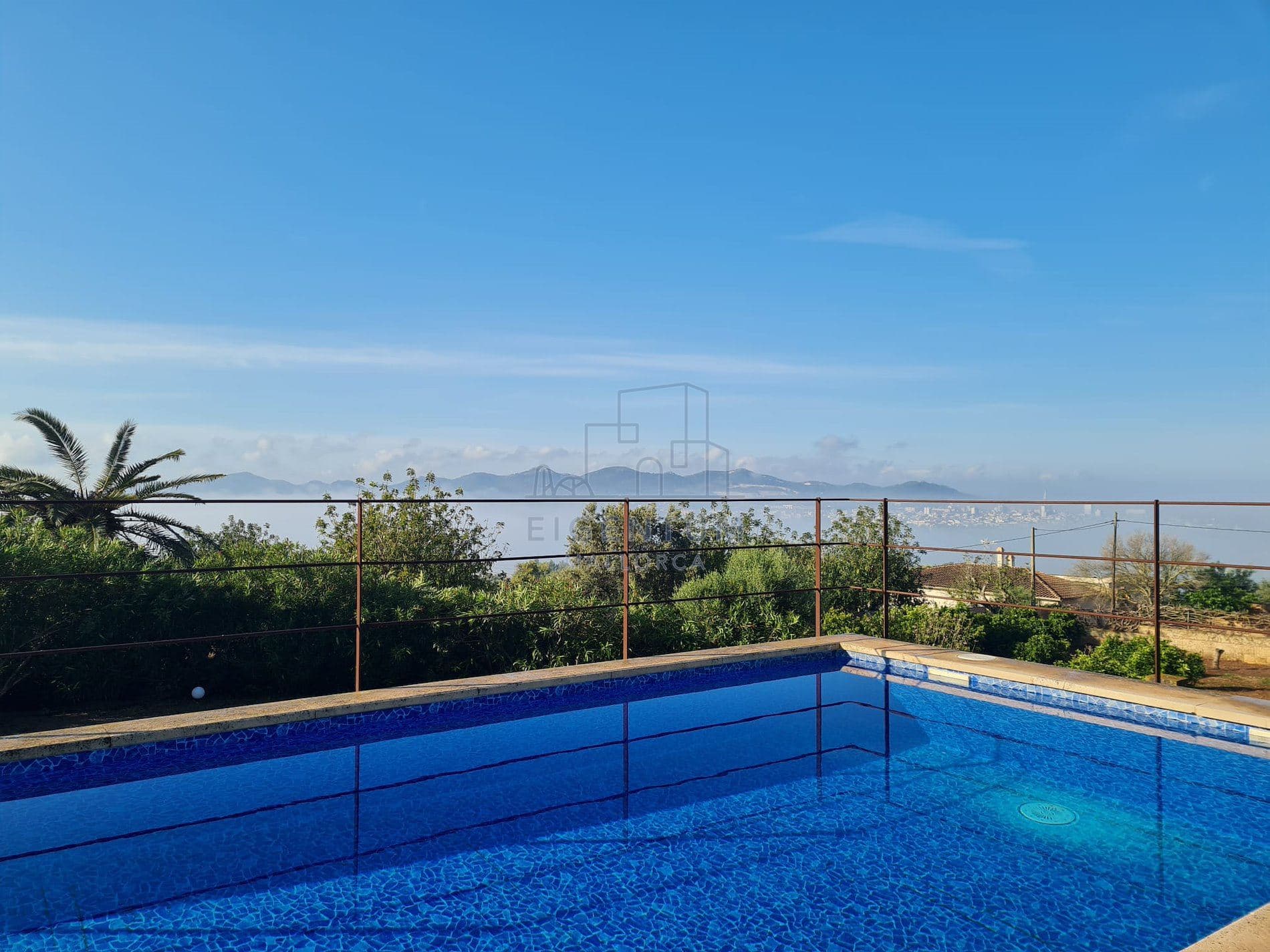 Finca de Ensueño con Piscina y Vista  despejadas al Campo - Foto 1