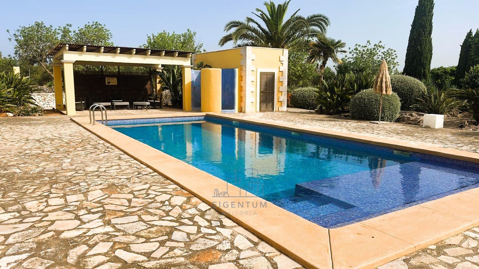 Exclusiva finca de alto standing con piscina y casa de invitados - Foto 1