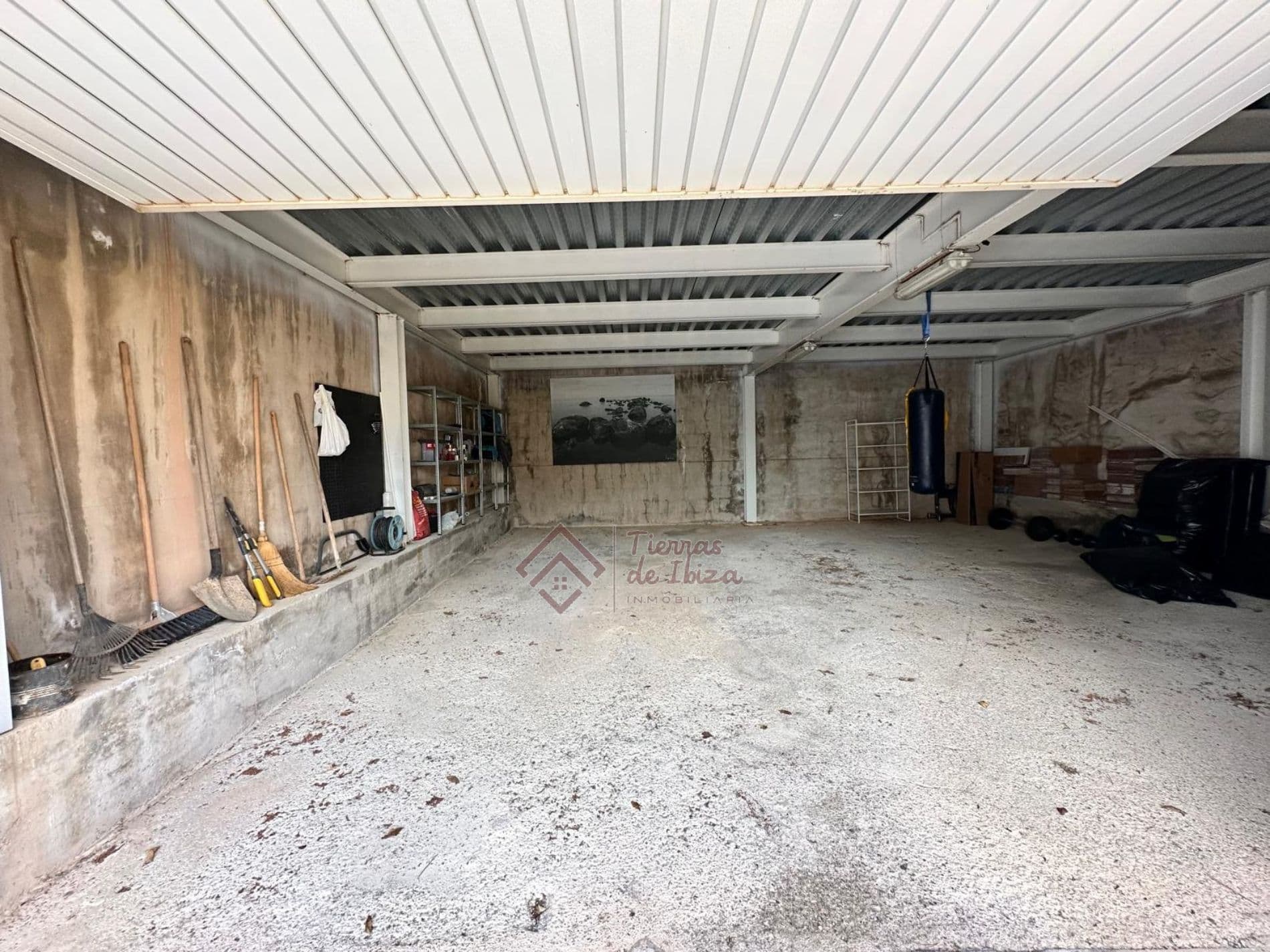 Chalet con Piscina, Trastero y Garajes en Santa Eulalia - Foto 3